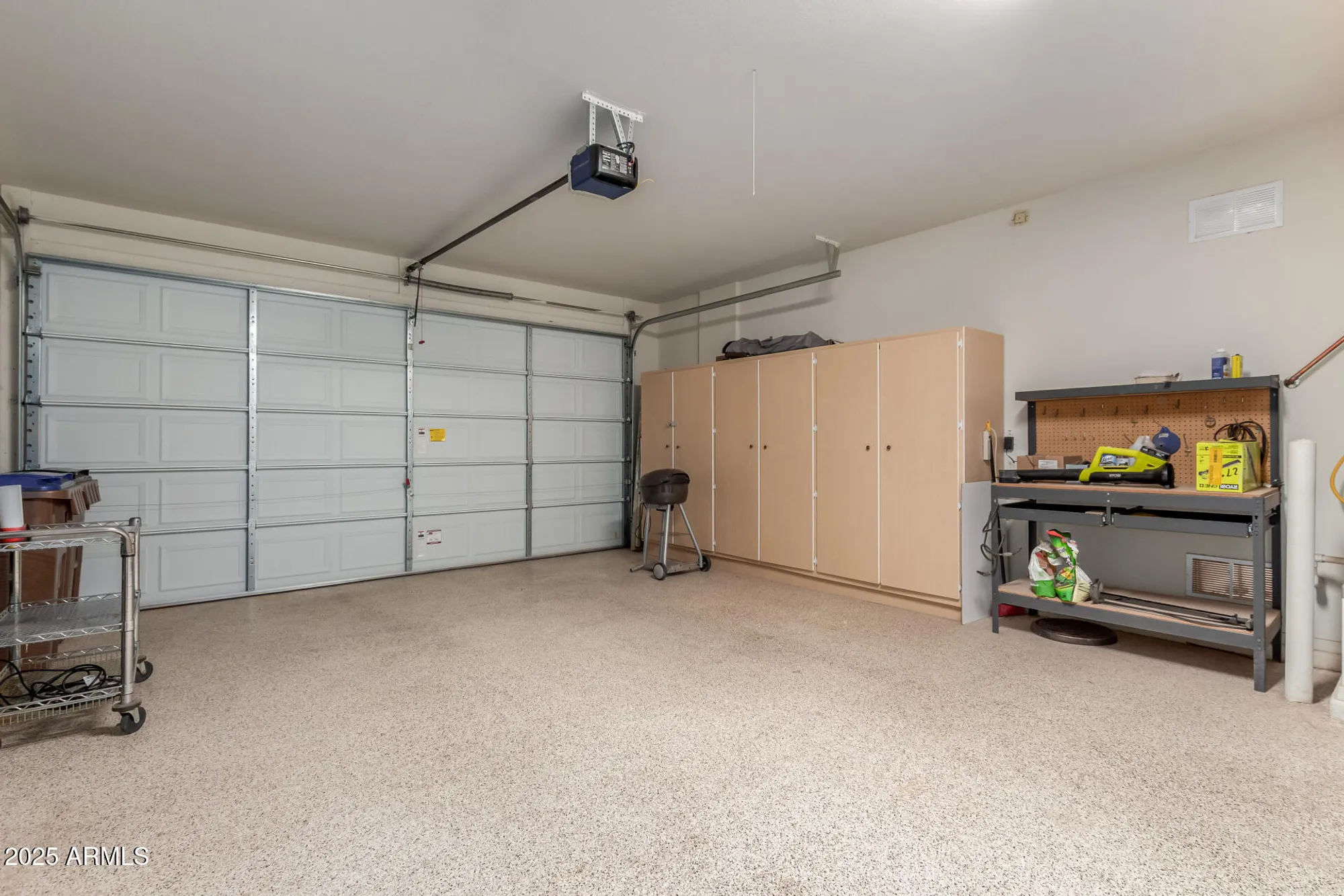 Property Slideshow image 19 of 36 | 6573 w mockingbird ct, Florence, AZ, 85132