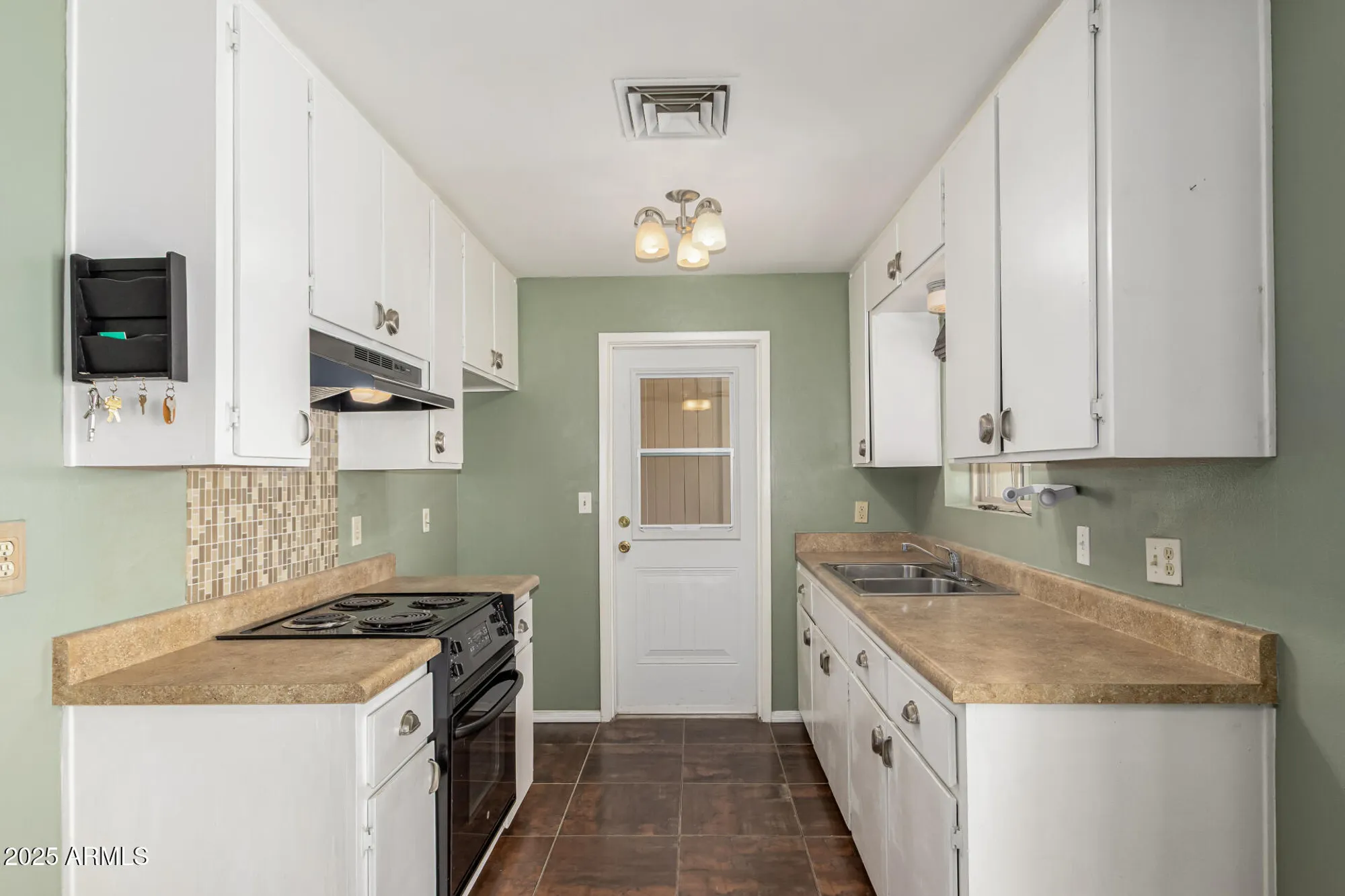 Property Slideshow image 11 of 26 | 1206 s grand dr, Apache Junction, AZ, 85120