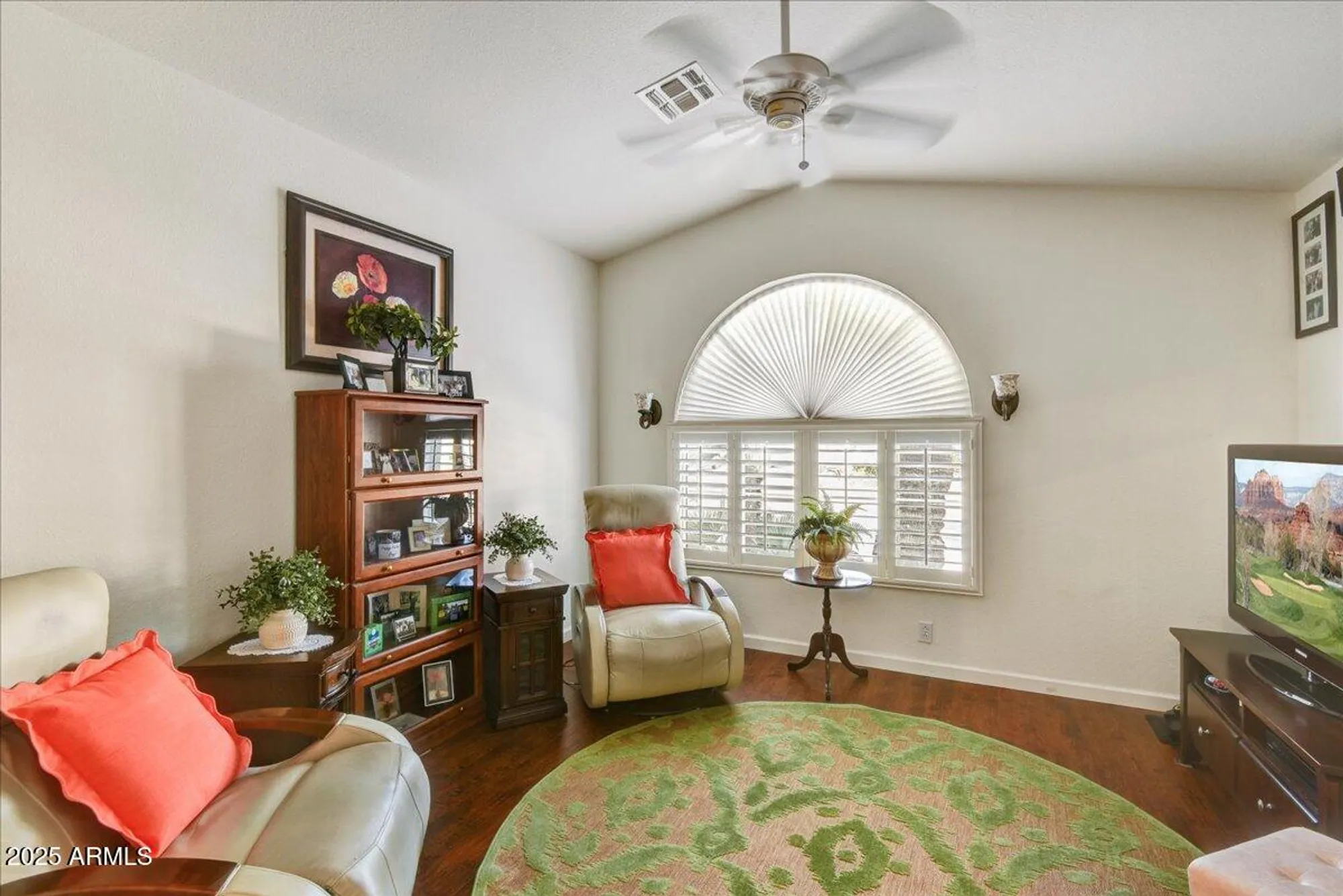 Property Slideshow image 6 of 25 | 8317 w tonto ln, Peoria, AZ, 85382