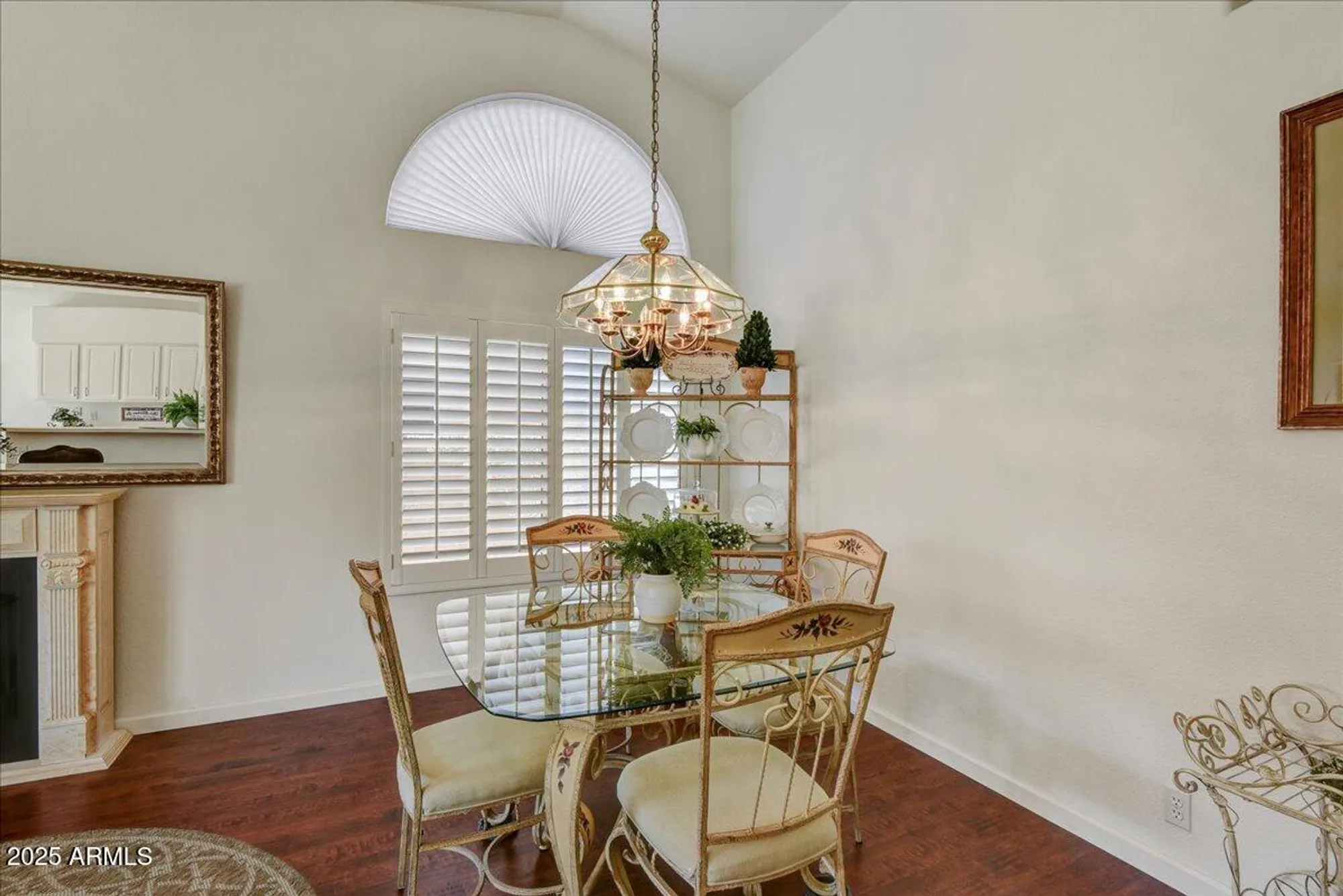 Property Slideshow image 5 of 25 | 8317 w tonto ln, Peoria, AZ, 85382