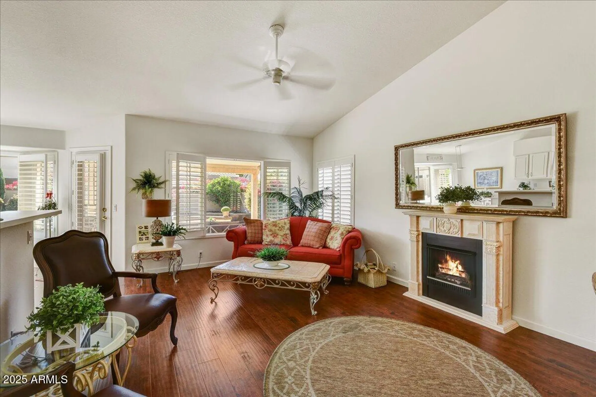 Property Slideshow image 4 of 25 | 8317 w tonto ln, Peoria, AZ, 85382