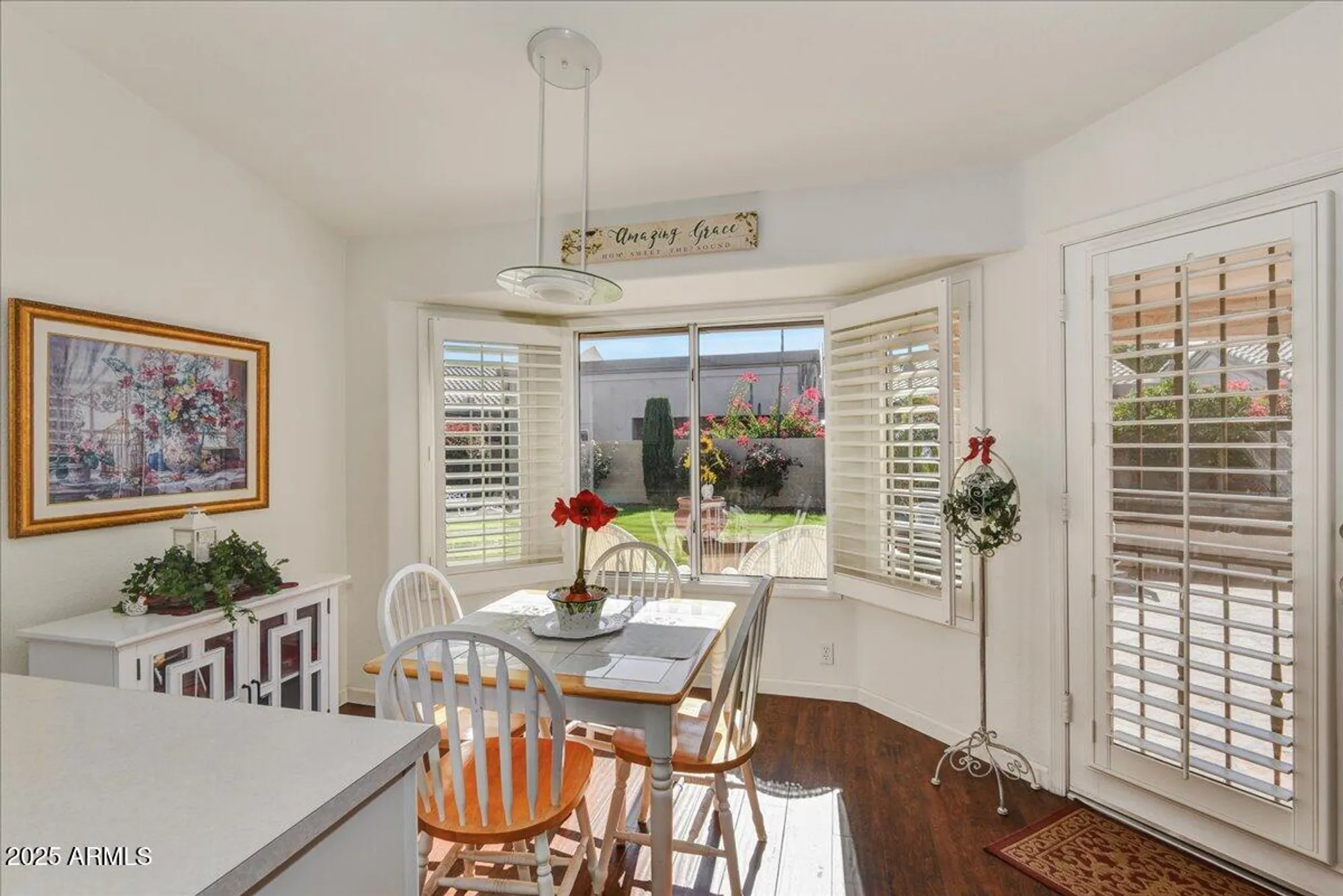 Property Slideshow image 9 of 25 | 8317 w tonto ln, Peoria, AZ, 85382