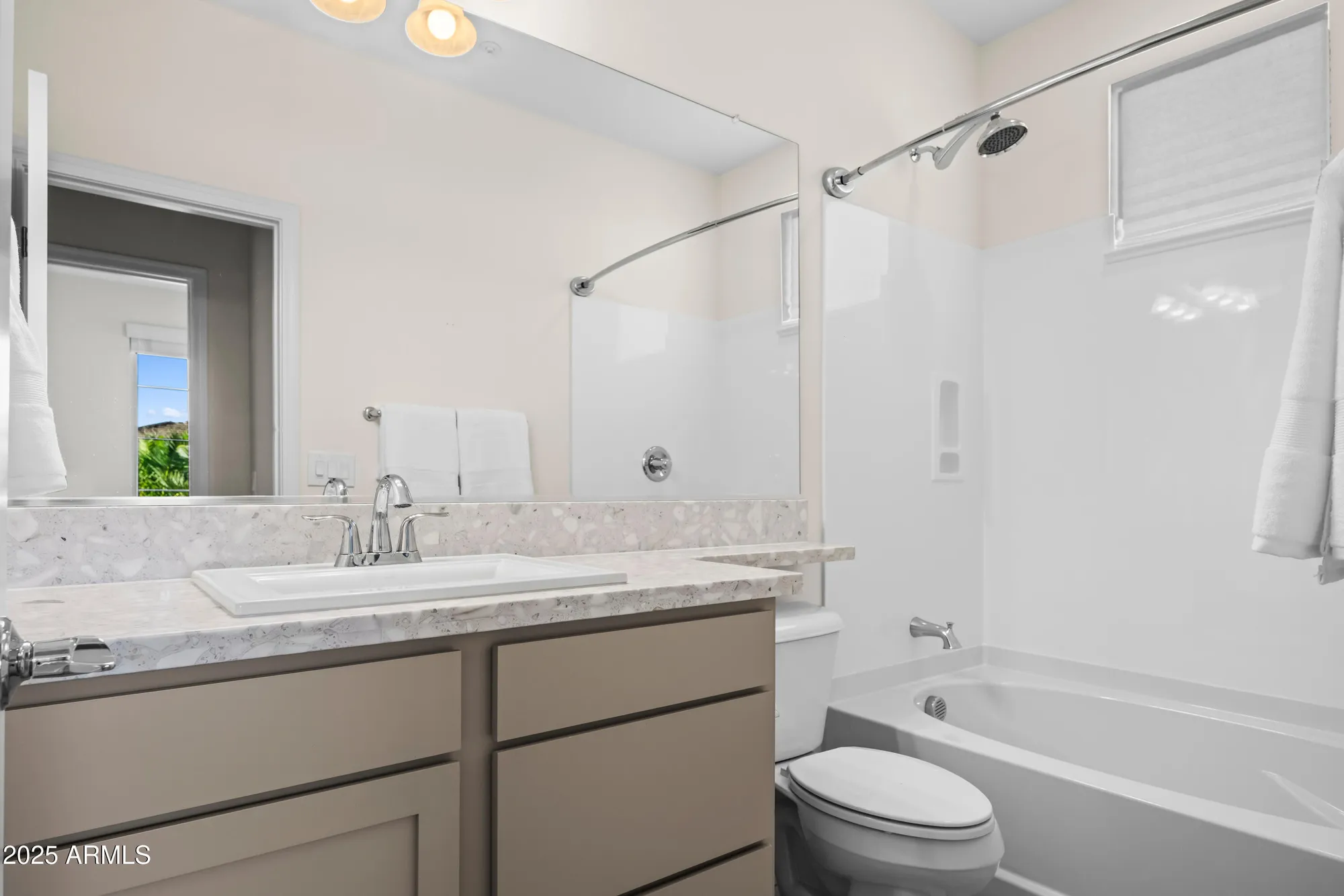 Property Slideshow image 14 of 25 | 29308 n 132nd ln, Peoria, AZ, 85383