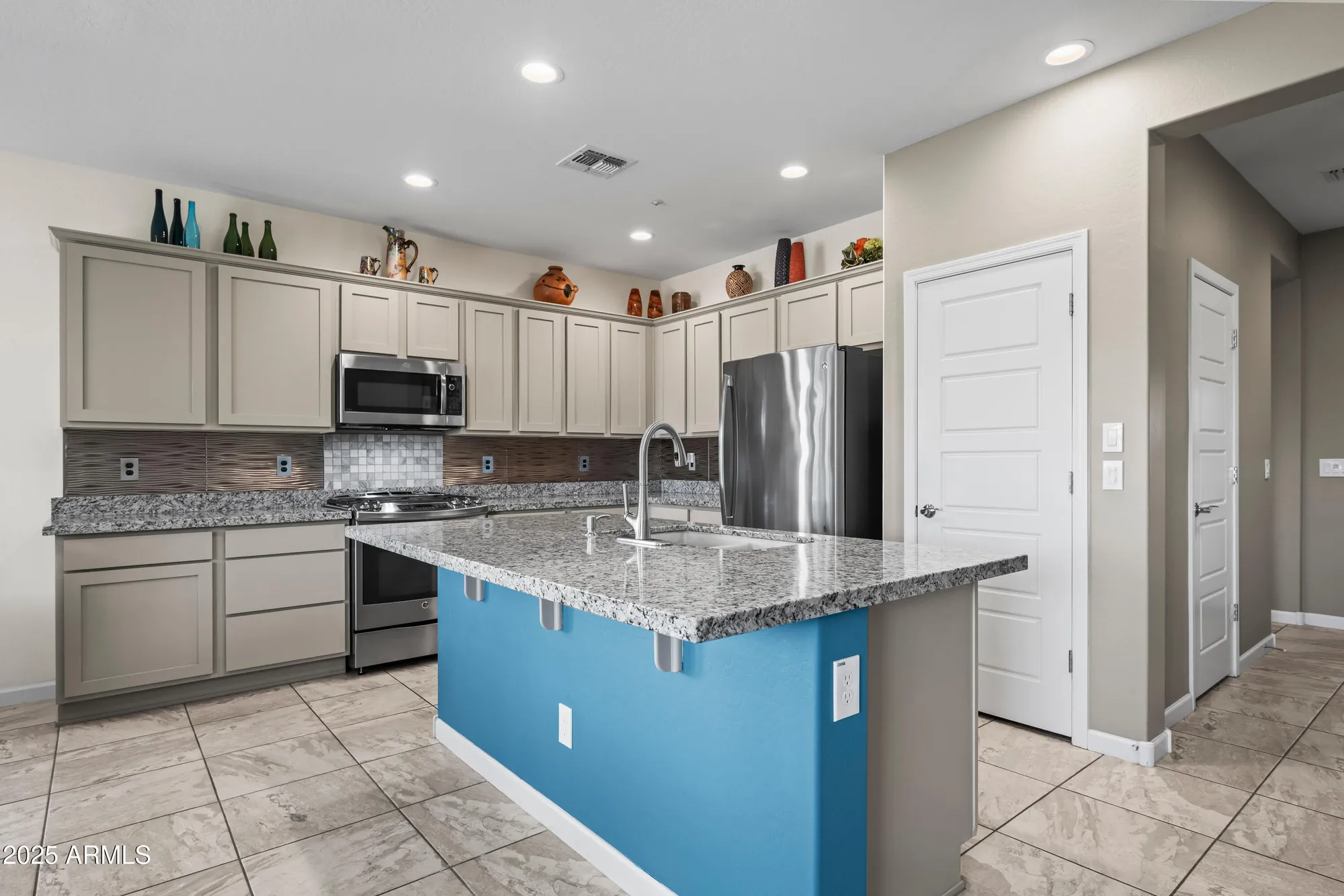 Property Slideshow image 5 of 25 | 29308 n 132nd ln, Peoria, AZ, 85383