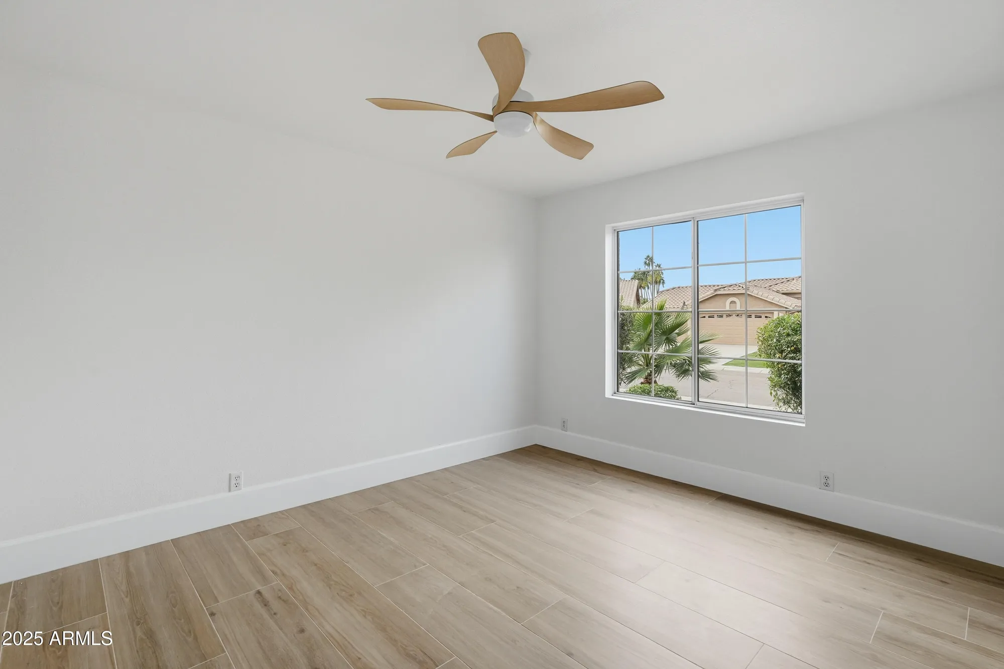 Property Slideshow image 22 of 24 | 18637 n 85th ln, Peoria, AZ, 85382