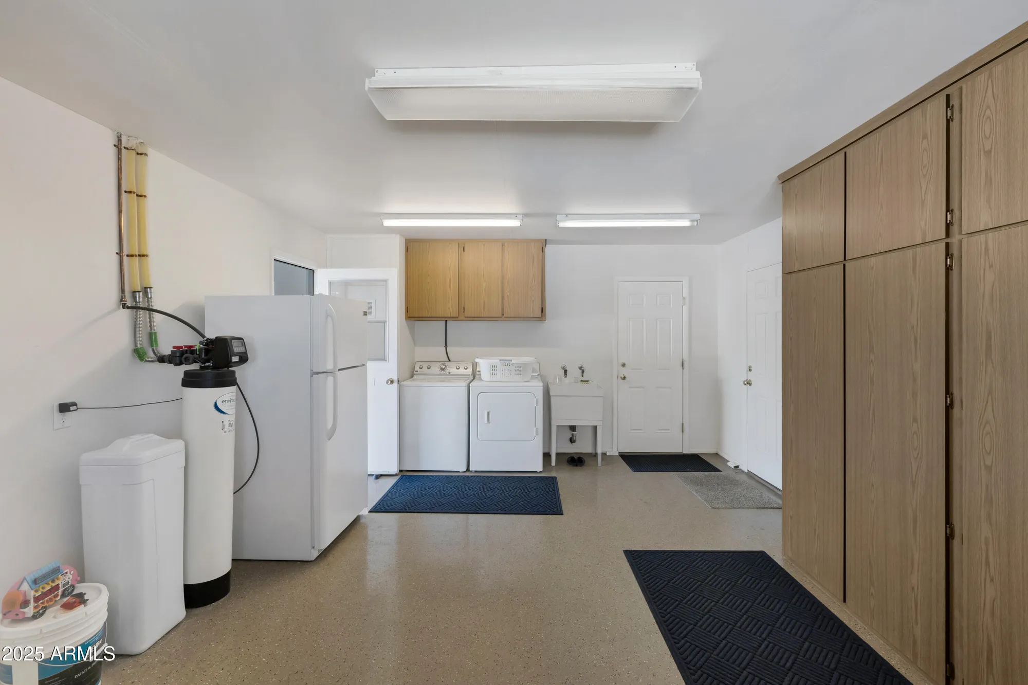 Property Slideshow image 22 of 29 | 10526 w desert forest cir, Sun City, AZ, 85351