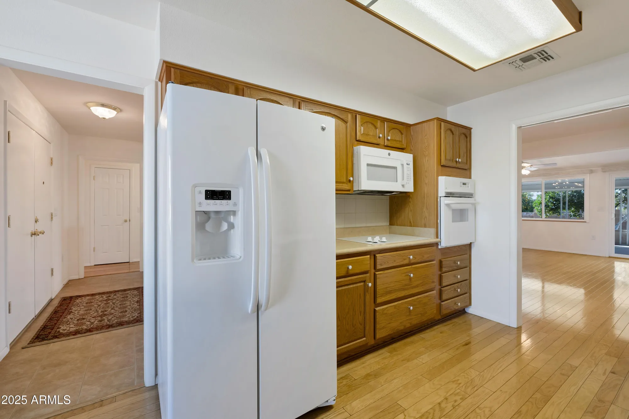 Property Slideshow image 10 of 29 | 10526 w desert forest cir, Sun City, AZ, 85351