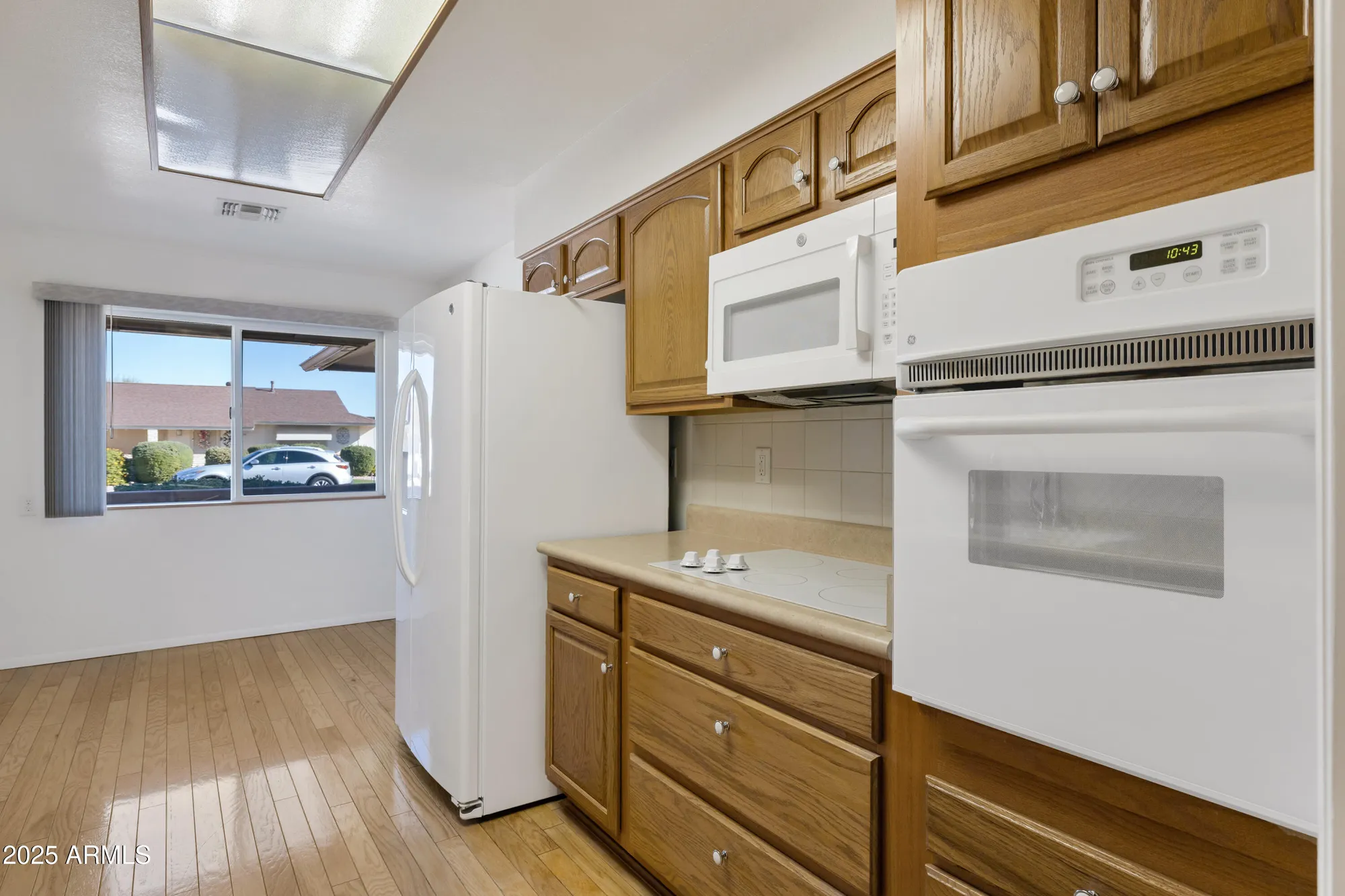 Property Slideshow image 13 of 29 | 10526 w desert forest cir, Sun City, AZ, 85351