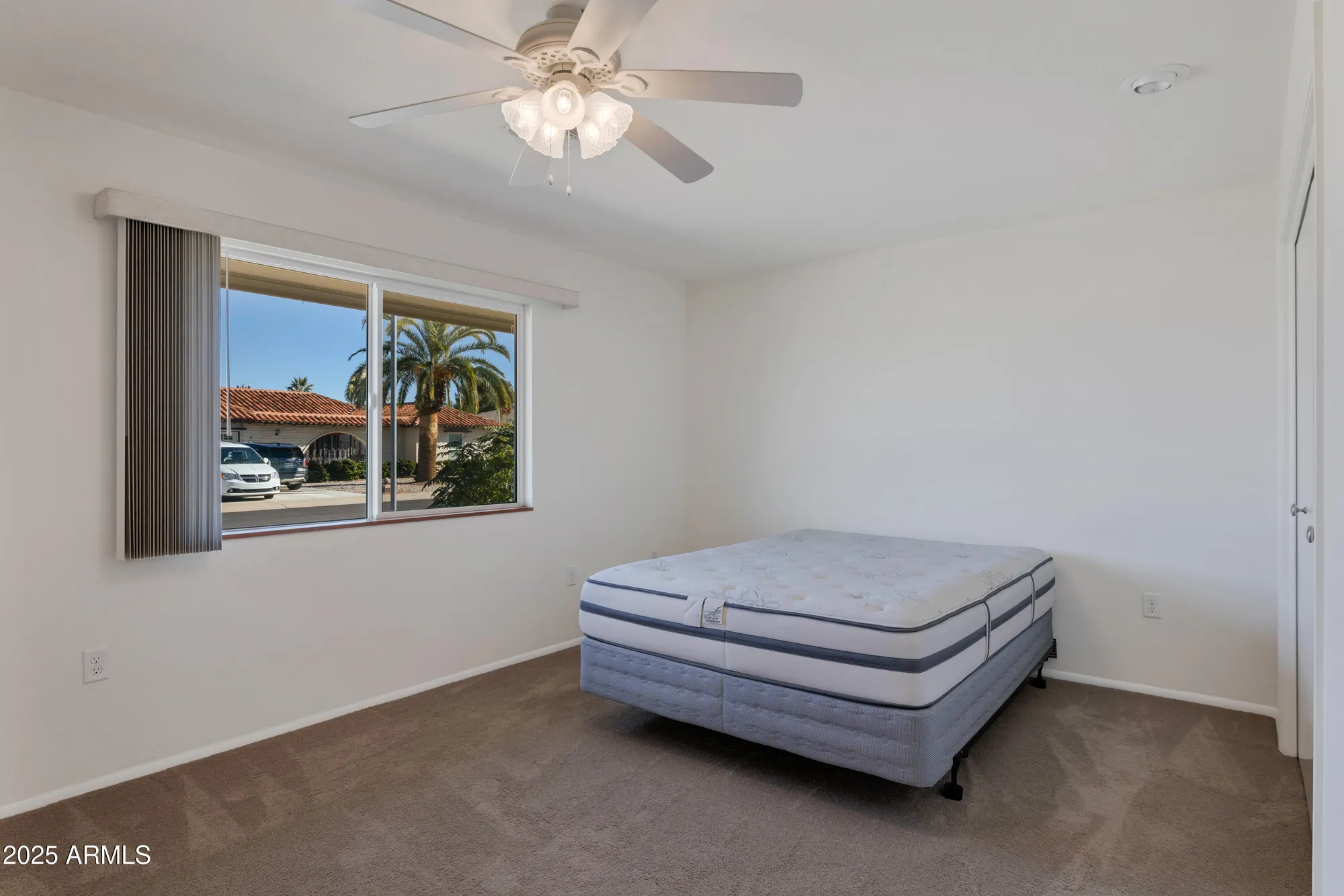 Property Slideshow image 14 of 29 | 10526 w desert forest cir, Sun City, AZ, 85351