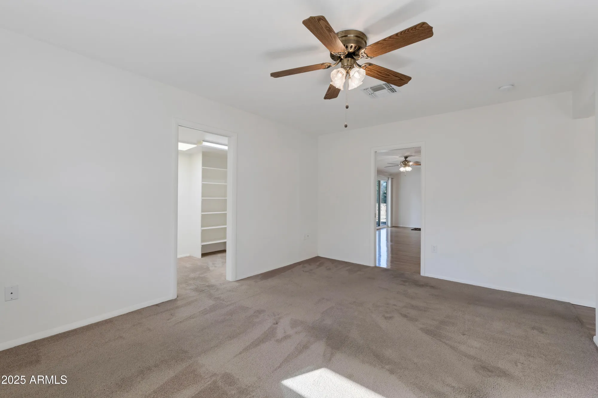 Property Slideshow image 17 of 29 | 10526 w desert forest cir, Sun City, AZ, 85351