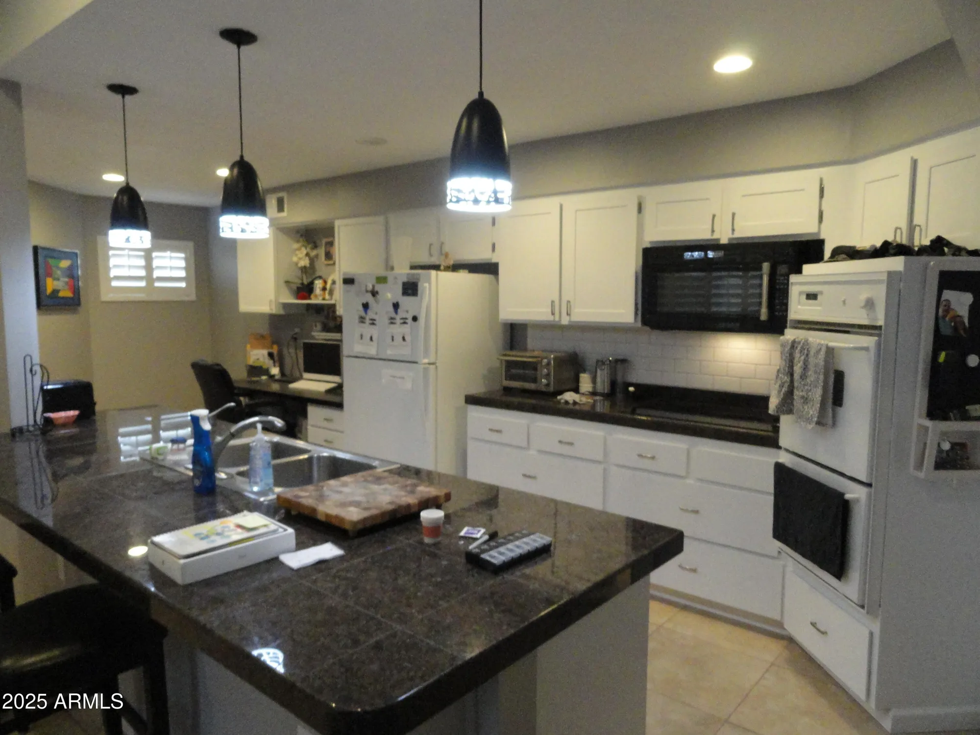 Property Slideshow image 5 of 22 | 17464 n 106th ave, Sun City, AZ, 85373