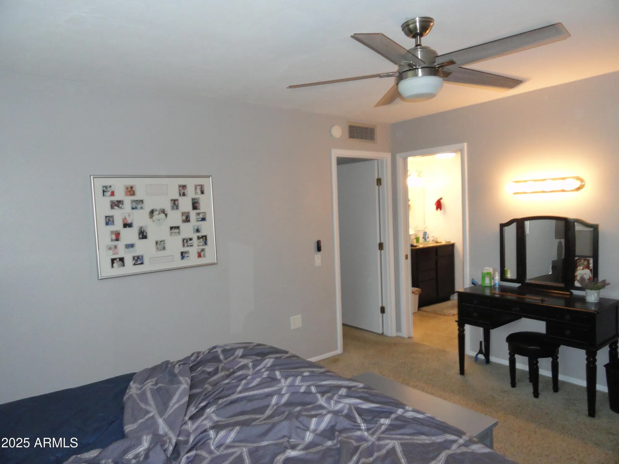 Property Slideshow image 13 of 22 | 17464 n 106th ave, Sun City, AZ, 85373