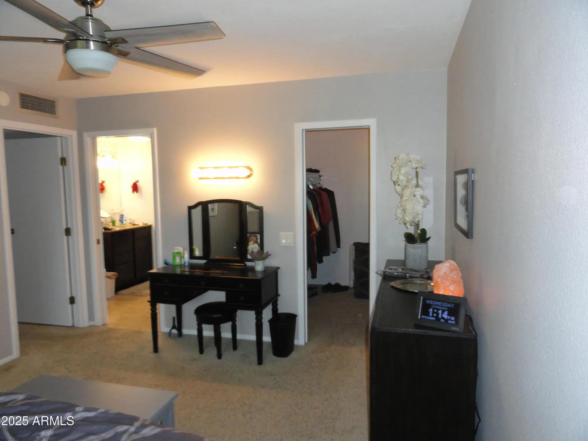 Property Slideshow image 14 of 22 | 17464 n 106th ave, Sun City, AZ, 85373