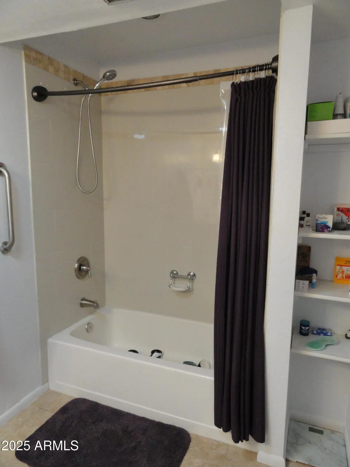 Property Slideshow image 16 of 22 | 17464 n 106th ave, Sun City, AZ, 85373