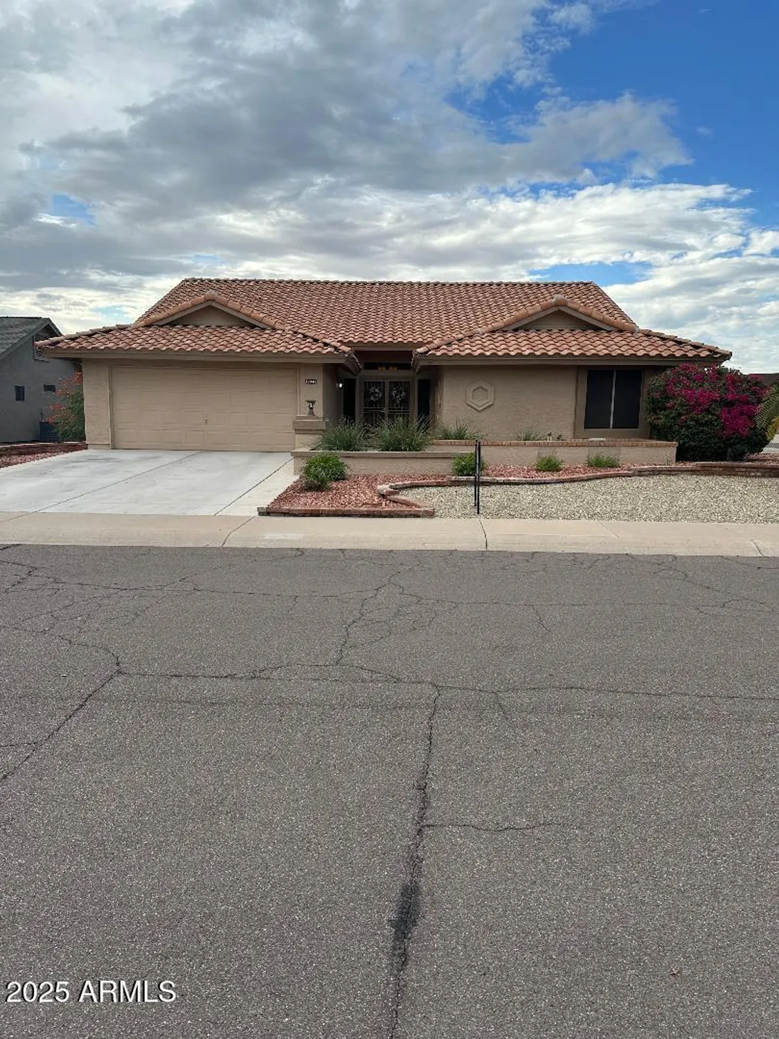 Property Slideshow image 1 of 17 | 19940 n 98th ave, Peoria, AZ, 85382