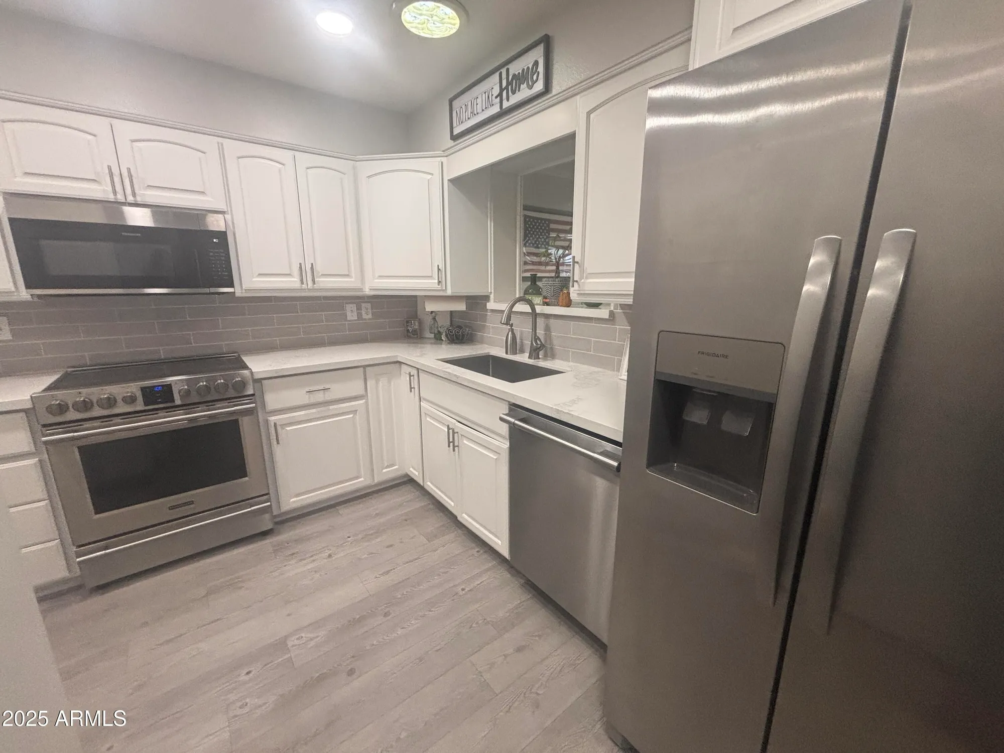 Property Slideshow image 13 of 48 | 4651 e dolphin ave, Mesa, AZ, 85206