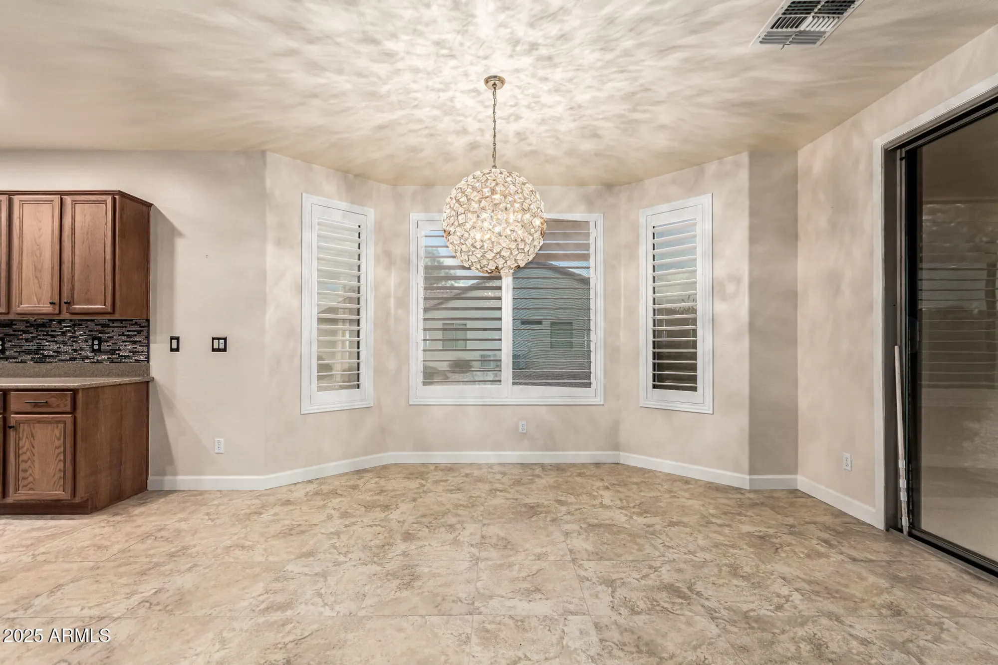 Property Slideshow image 12 of 85 | 4935 w comanche dr, Eloy, AZ, 85131