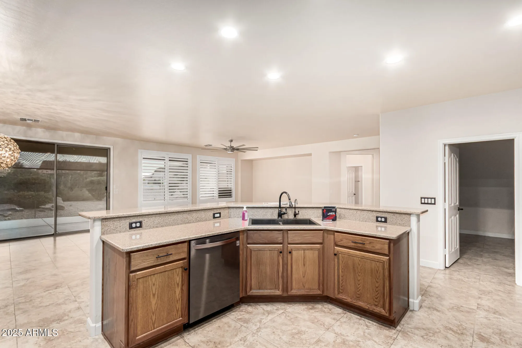 Property Slideshow image 16 of 85 | 4935 w comanche dr, Eloy, AZ, 85131