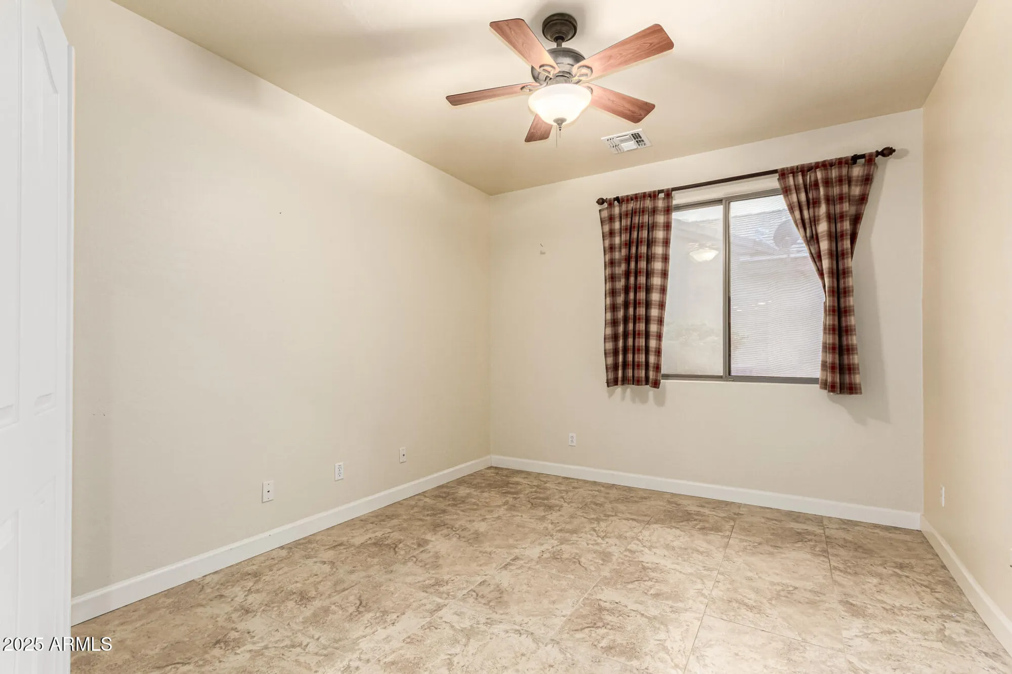 Property Slideshow image 27 of 85 | 4935 w comanche dr, Eloy, AZ, 85131