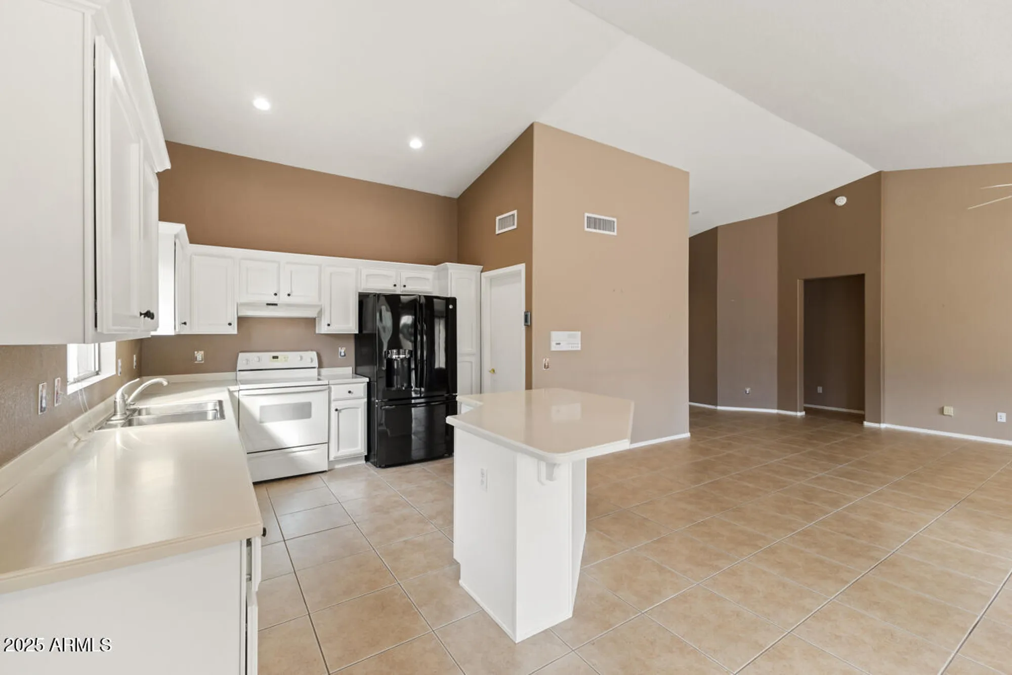 Property Slideshow image 11 of 38 | 3035 n 152nd ln, Goodyear, AZ, 85395