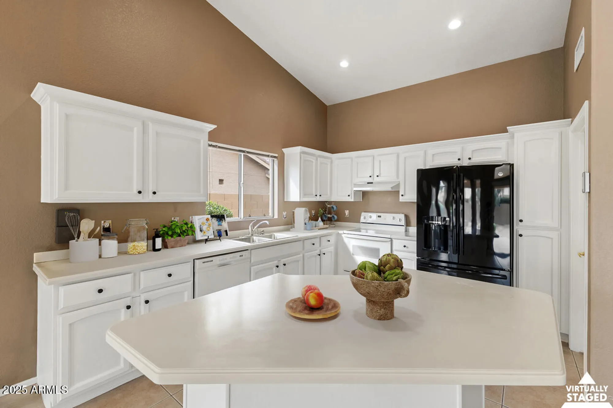 Property Slideshow image 12 of 38 | 3035 n 152nd ln, Goodyear, AZ, 85395