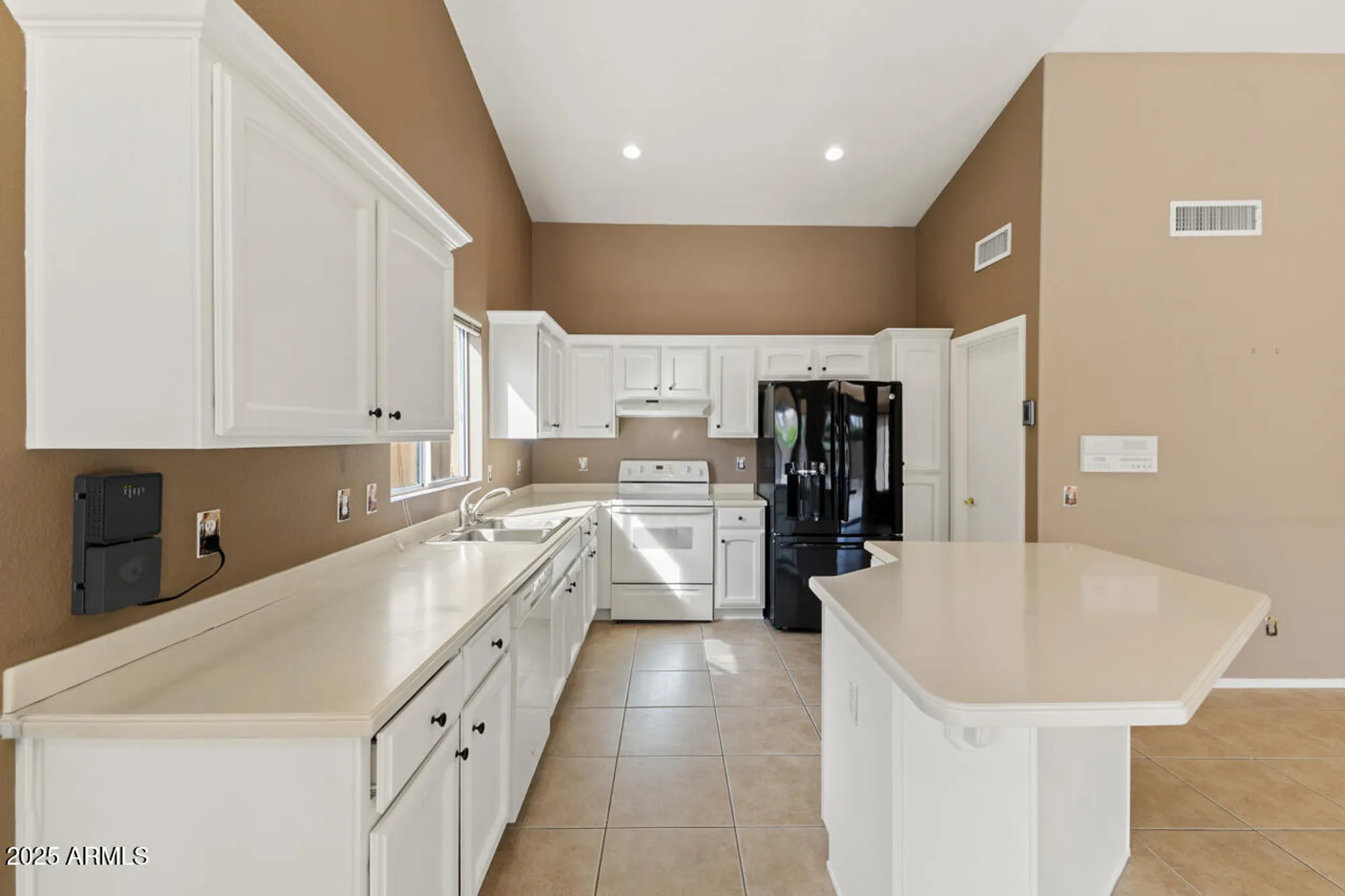 Property Slideshow image 14 of 38 | 3035 n 152nd ln, Goodyear, AZ, 85395