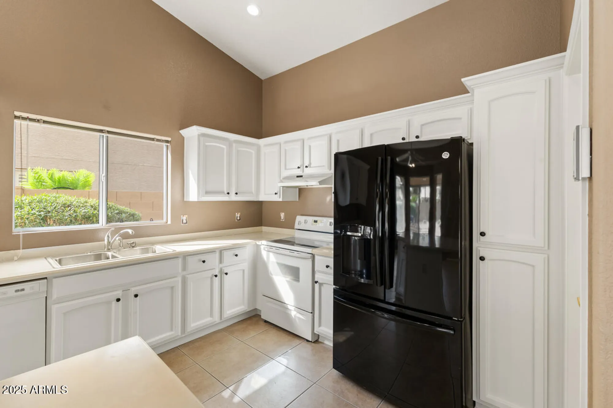 Property Slideshow image 15 of 38 | 3035 n 152nd ln, Goodyear, AZ, 85395