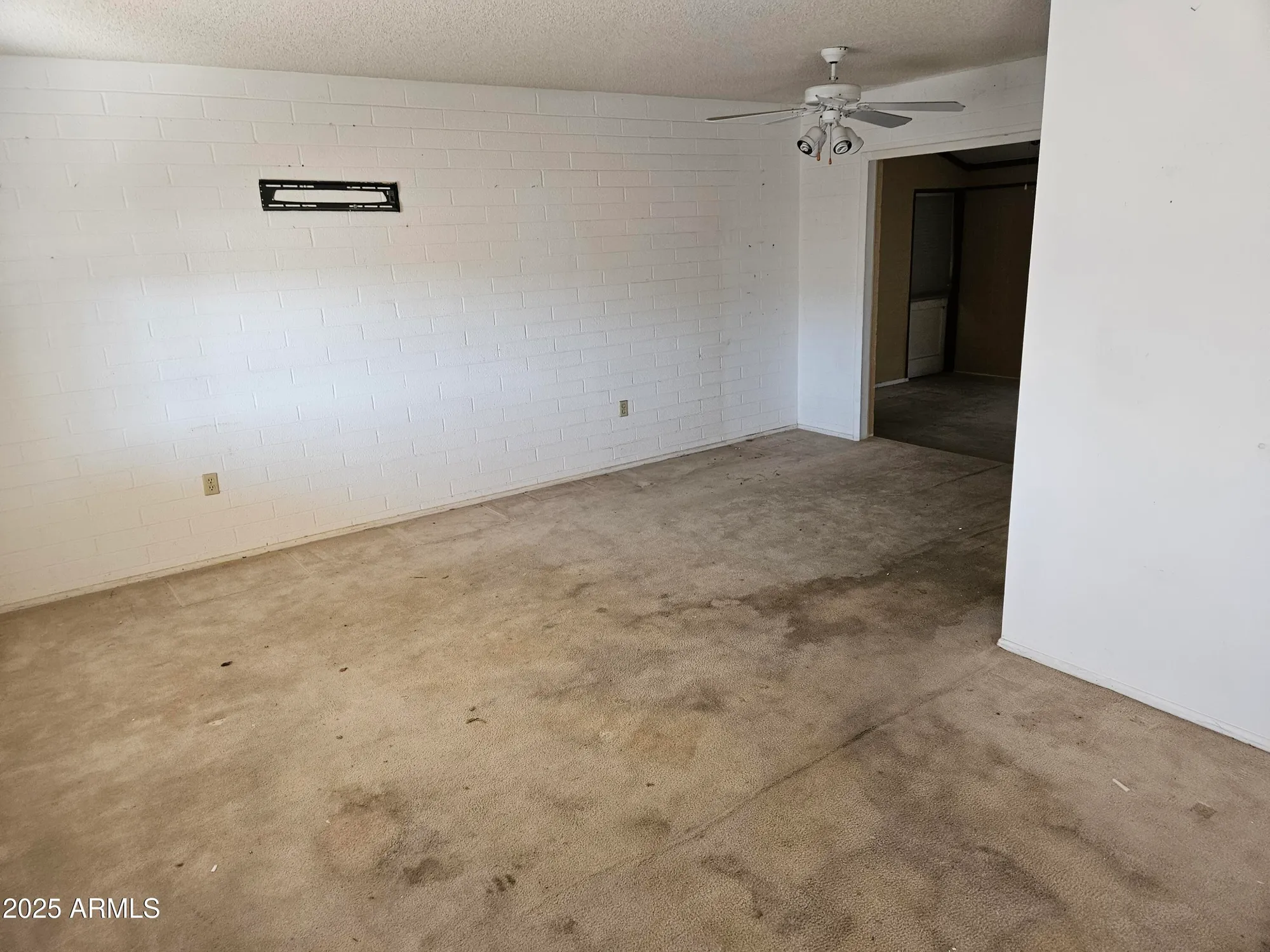 Property Slideshow image 12 of 41 | 10426 w cinnebar ave, Sun City, AZ, 85351