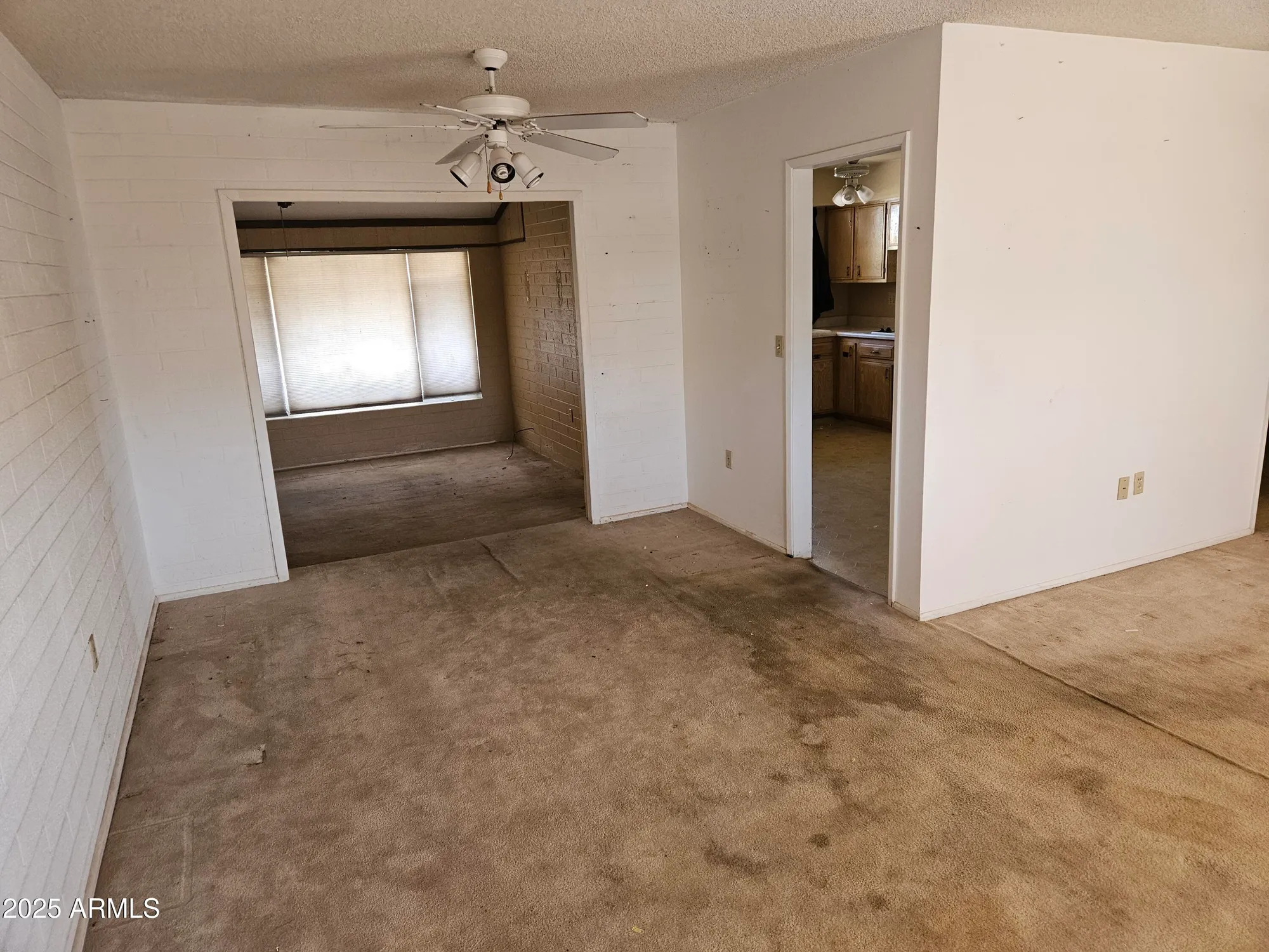 Property Slideshow image 14 of 41 | 10426 w cinnebar ave, Sun City, AZ, 85351