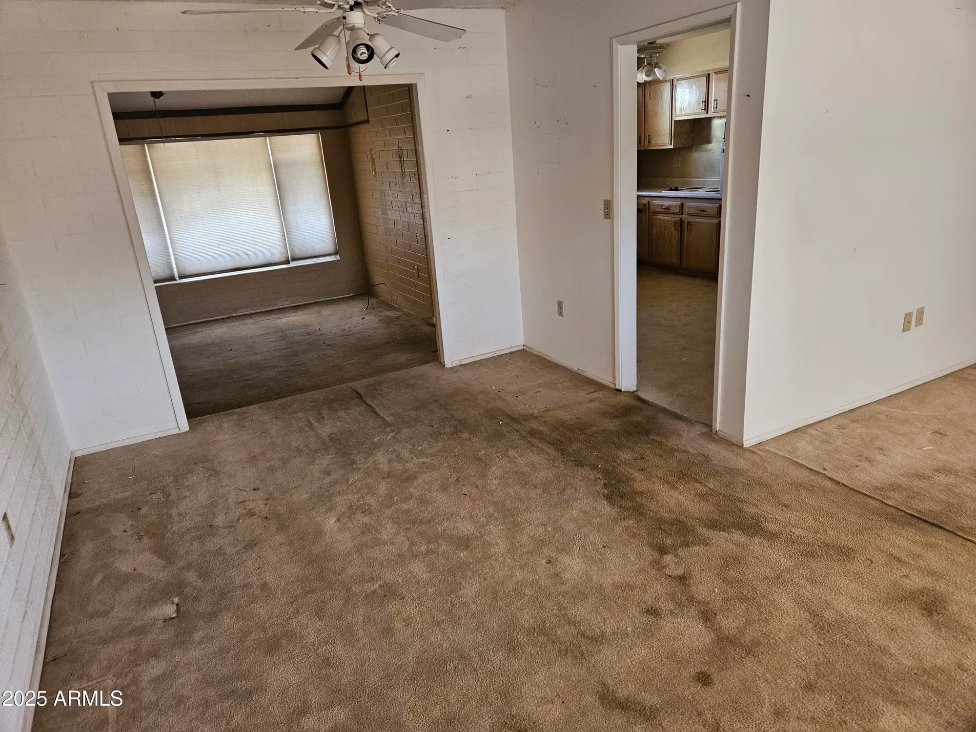 Property Slideshow image 15 of 41 | 10426 w cinnebar ave, Sun City, AZ, 85351