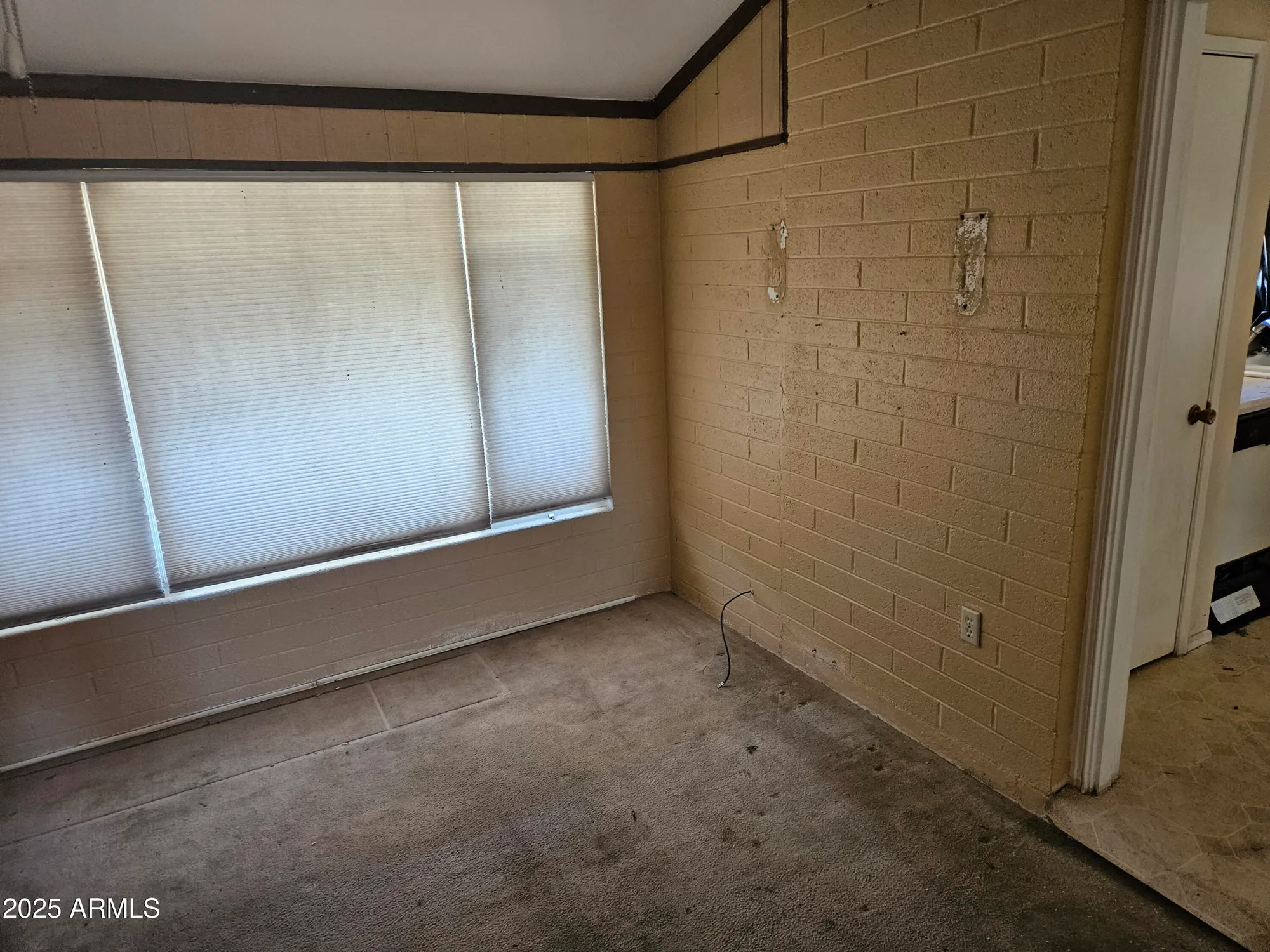 Property Slideshow image 29 of 41 | 10426 w cinnebar ave, Sun City, AZ, 85351