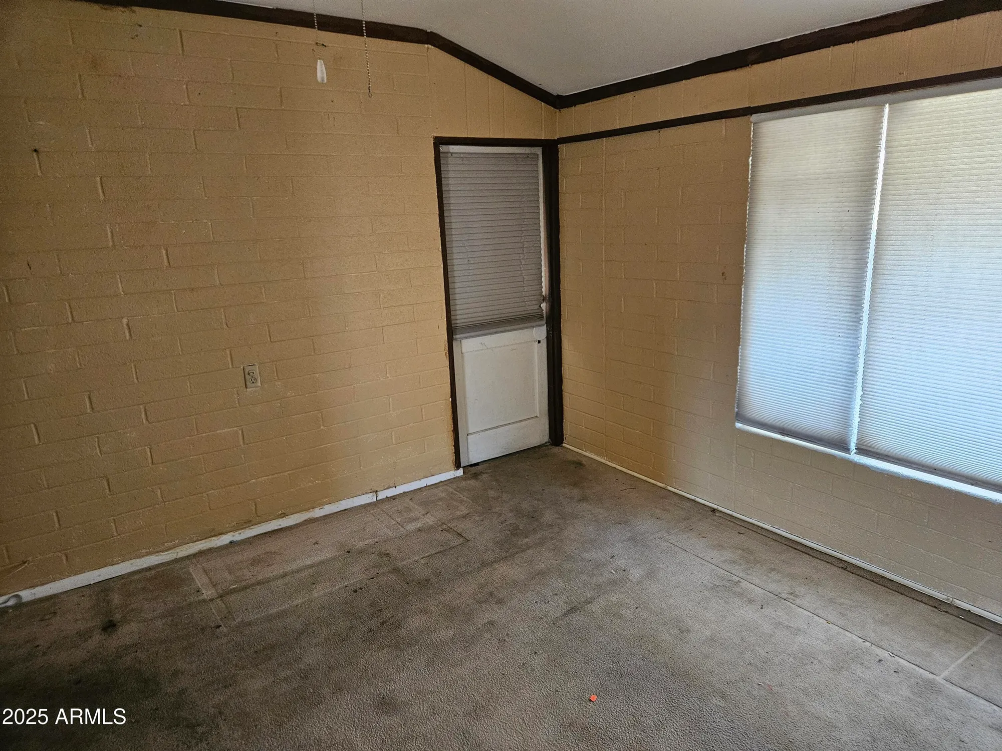 Property Slideshow image 30 of 41 | 10426 w cinnebar ave, Sun City, AZ, 85351