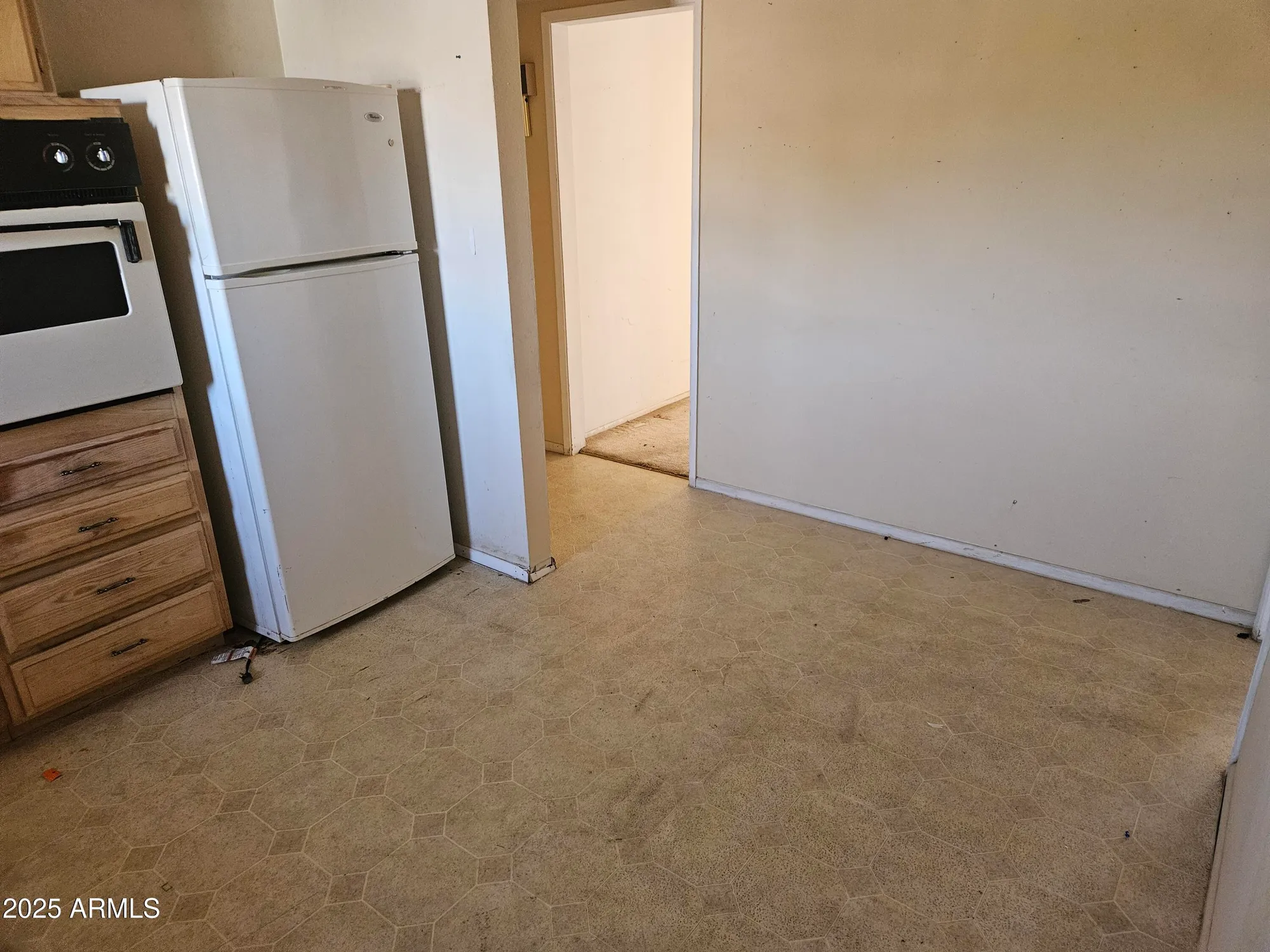 Property Slideshow image 20 of 41 | 10426 w cinnebar ave, Sun City, AZ, 85351