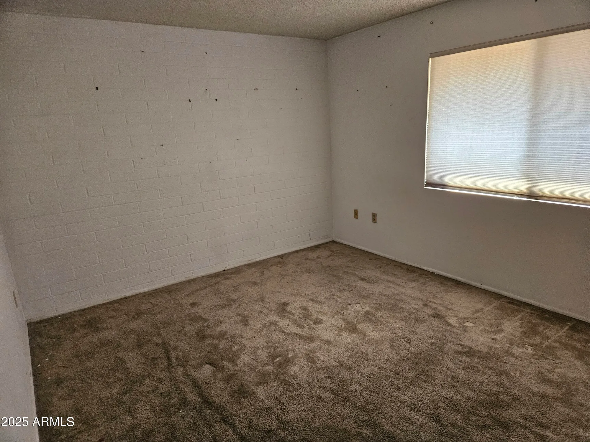 Property Slideshow image 25 of 41 | 10426 w cinnebar ave, Sun City, AZ, 85351