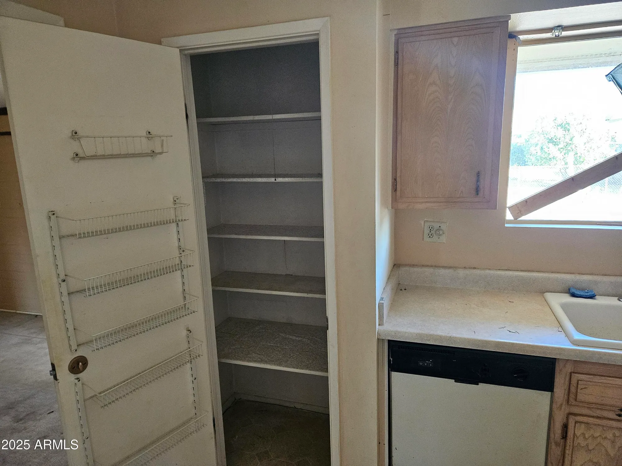 Property Slideshow image 18 of 41 | 10426 w cinnebar ave, Sun City, AZ, 85351