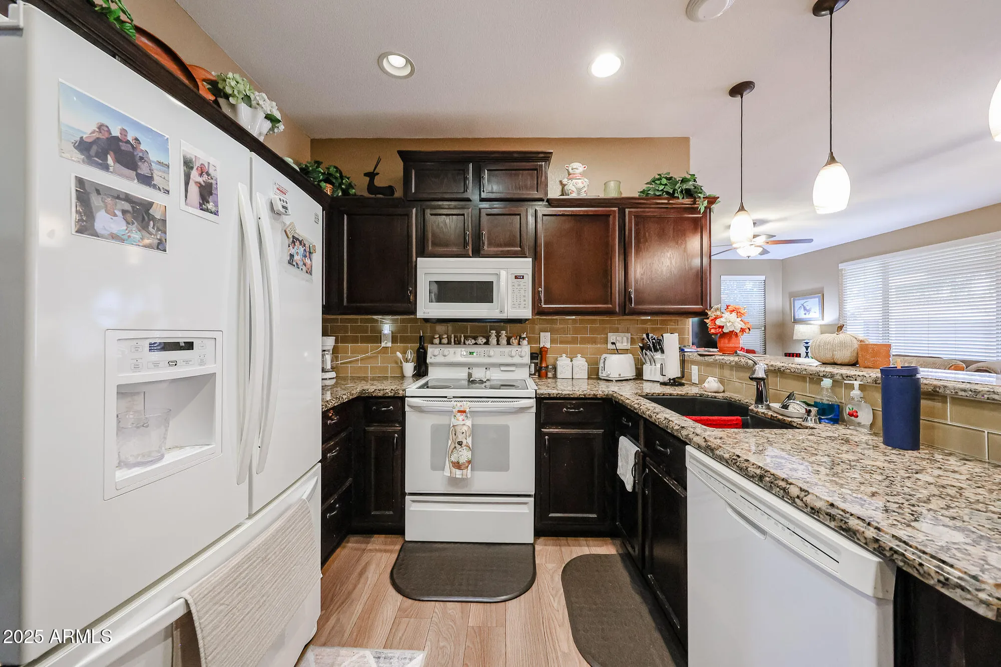 Property Slideshow image 14 of 29 | 20050 n siesta rock dr, Surprise, AZ, 85374