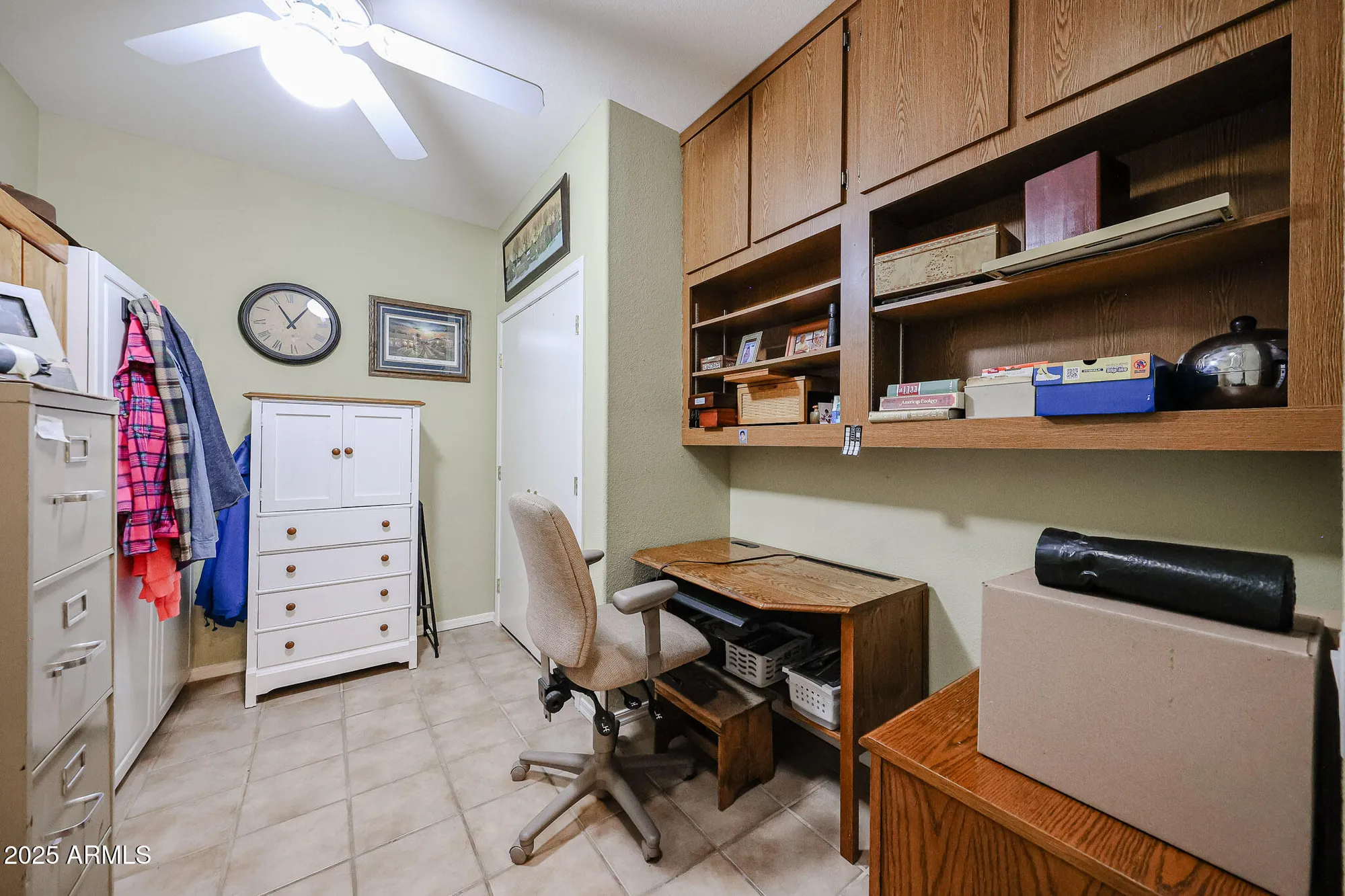 Property Slideshow image 15 of 29 | 20050 n siesta rock dr, Surprise, AZ, 85374