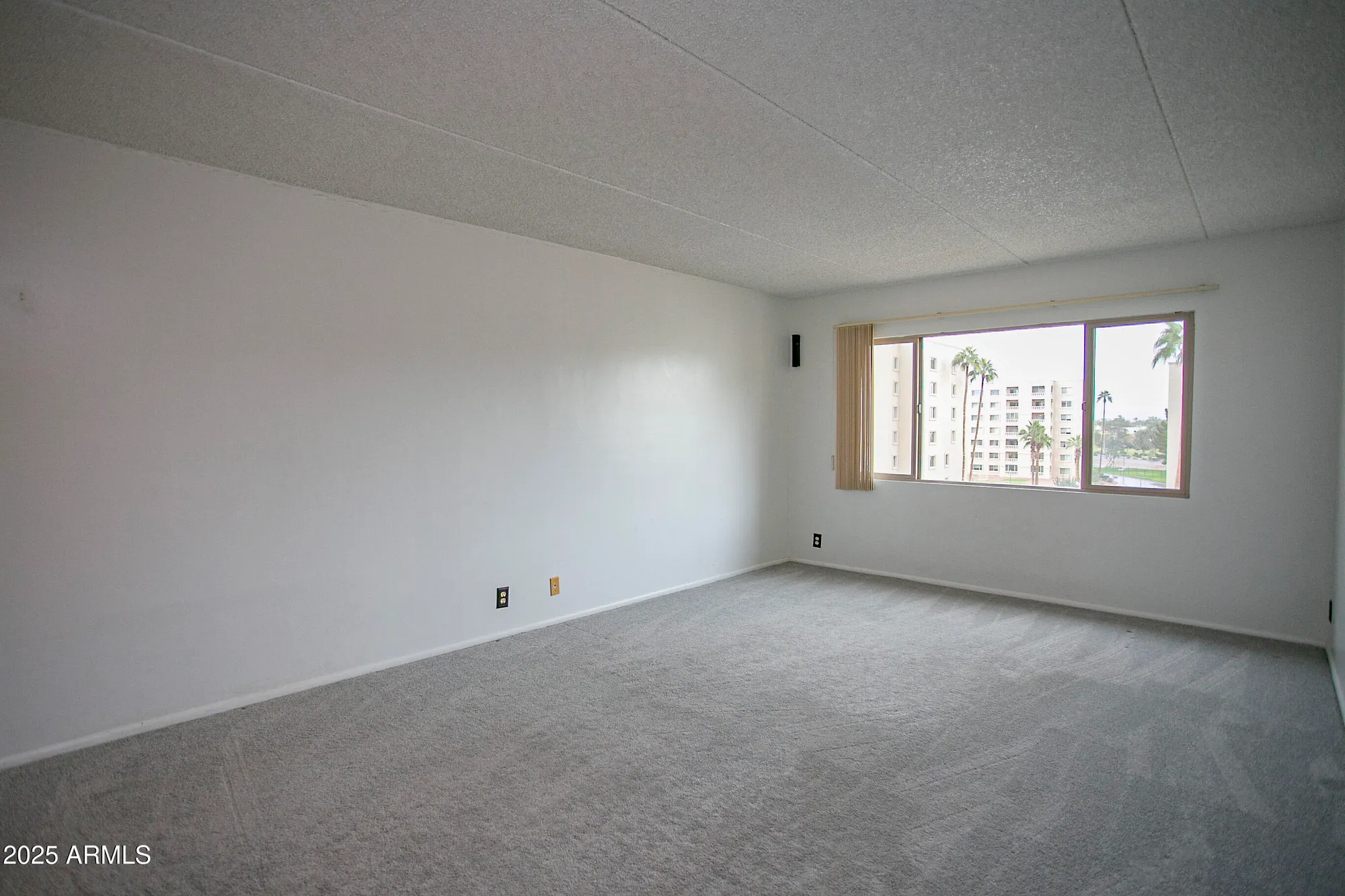 Property Slideshow image 11 of 32 | 7920 e camelback rd 504, Scottsdale, AZ, 85251