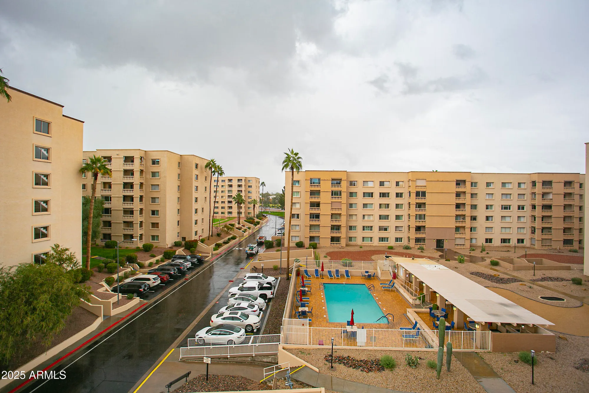 Property Slideshow image 9 of 32 | 7920 e camelback rd 504, Scottsdale, AZ, 85251