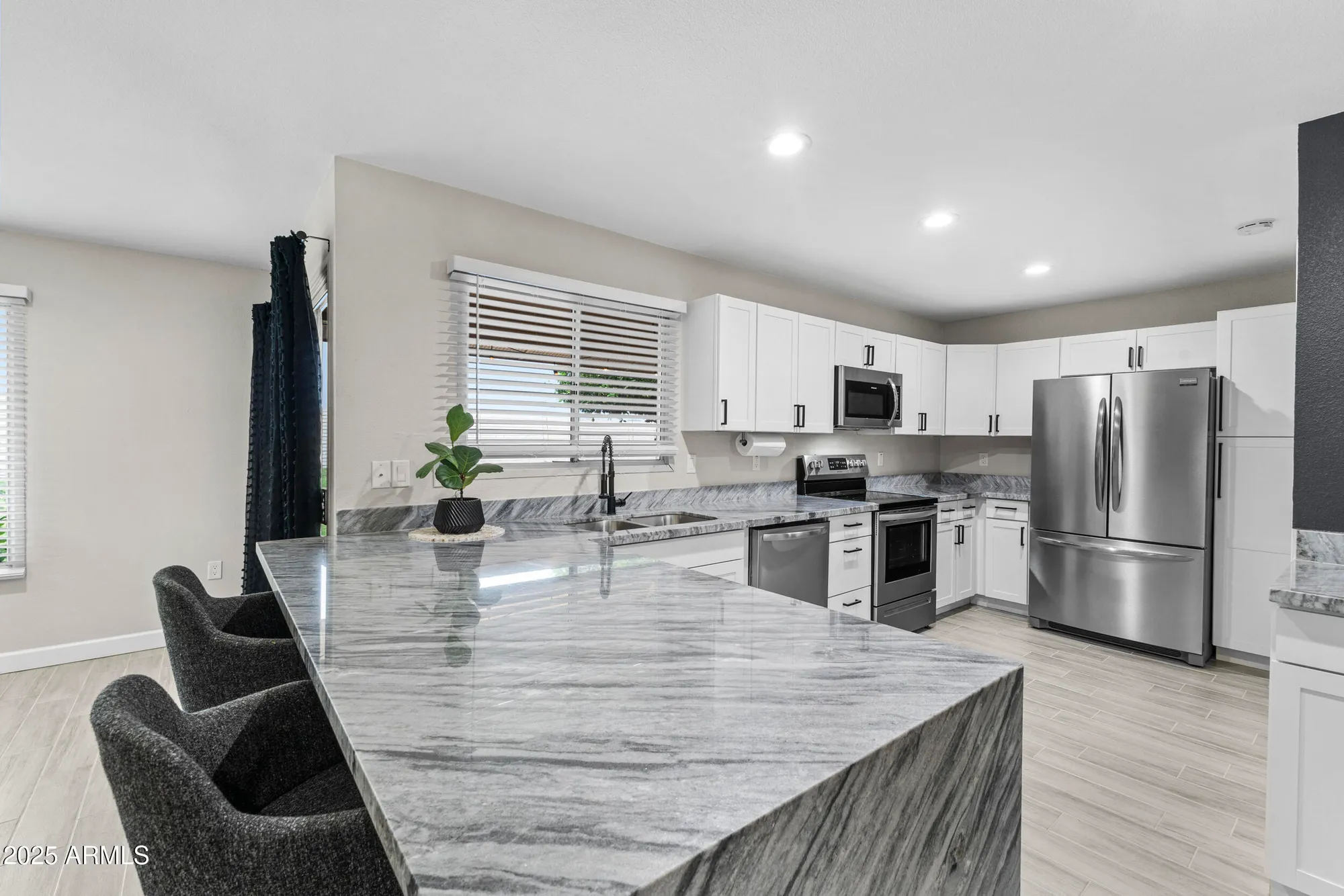 Property Slideshow image 12 of 33 | 10616 w campana dr, Sun City, AZ, 85351