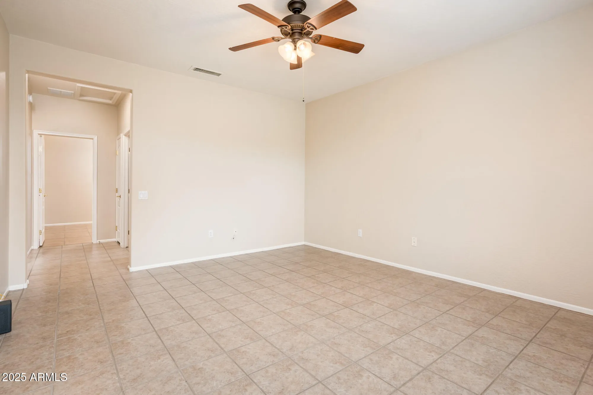 Property Slideshow image 29 of 43 | 14875 w gentle breeze way, Surprise, AZ, 85374