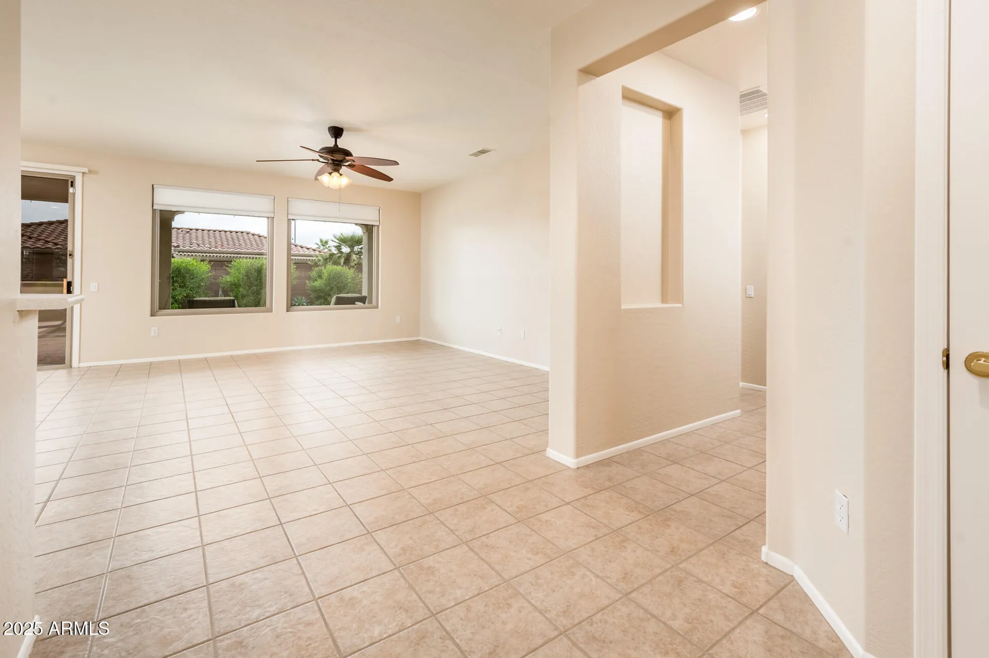 Property Slideshow image 6 of 43 | 14875 w gentle breeze way, Surprise, AZ, 85374