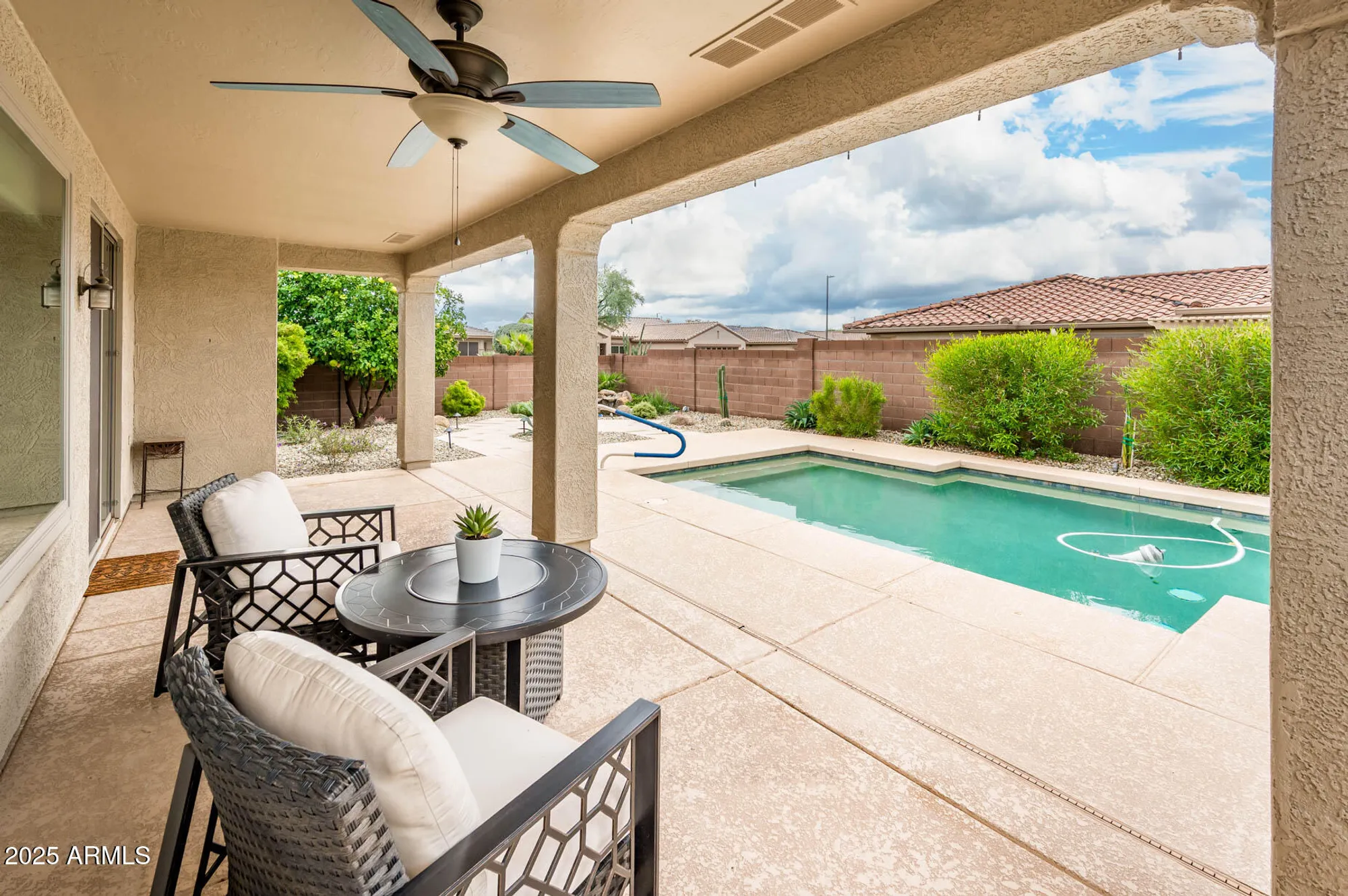 Property Slideshow image 36 of 43 | 14875 w gentle breeze way, Surprise, AZ, 85374