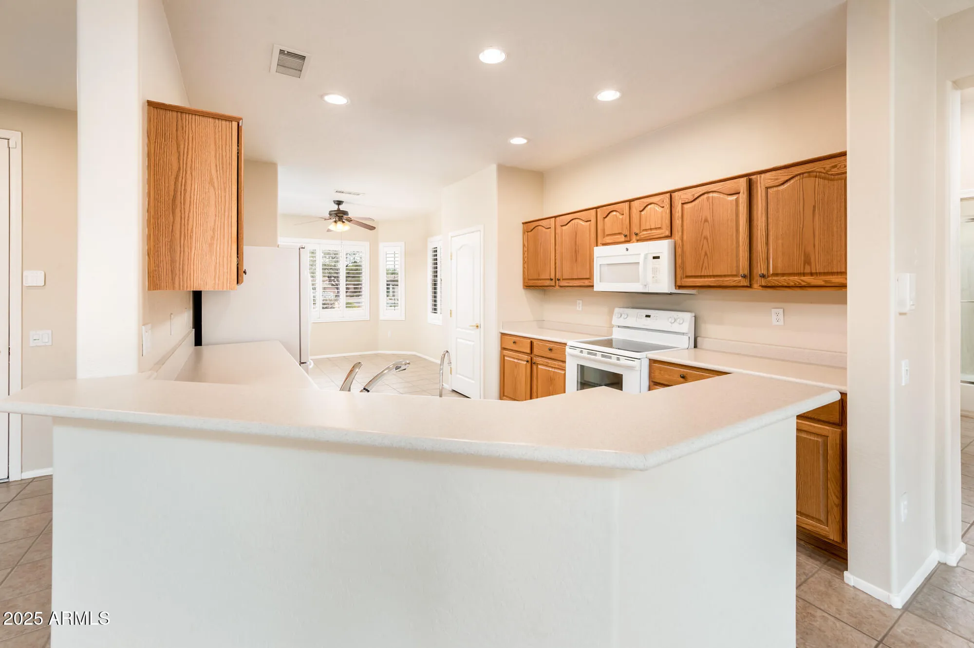 Property Slideshow image 16 of 43 | 14875 w gentle breeze way, Surprise, AZ, 85374