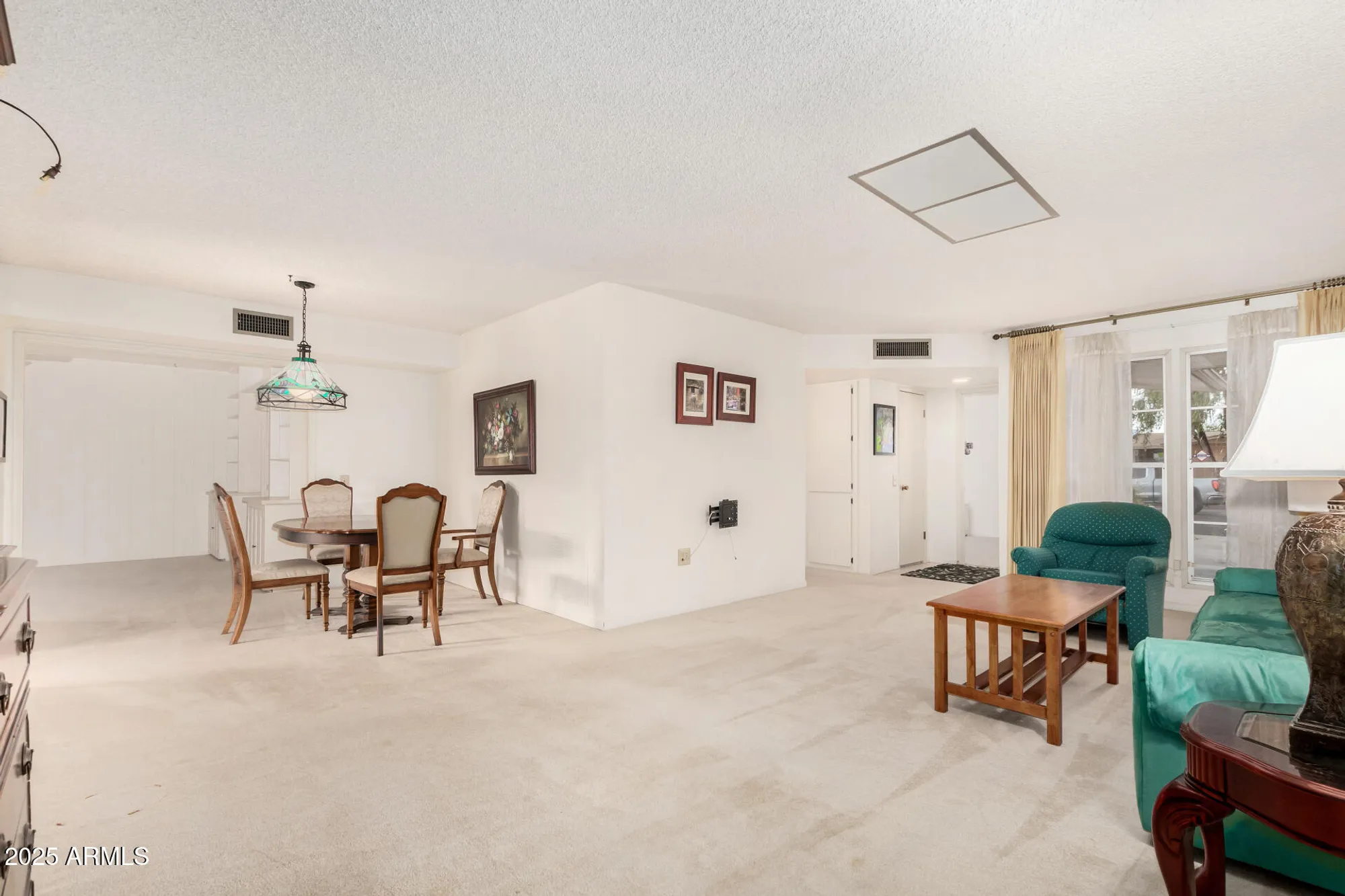 Property Slideshow image 7 of 35 | 10311 w ocotillo dr, Sun City, AZ, 85373