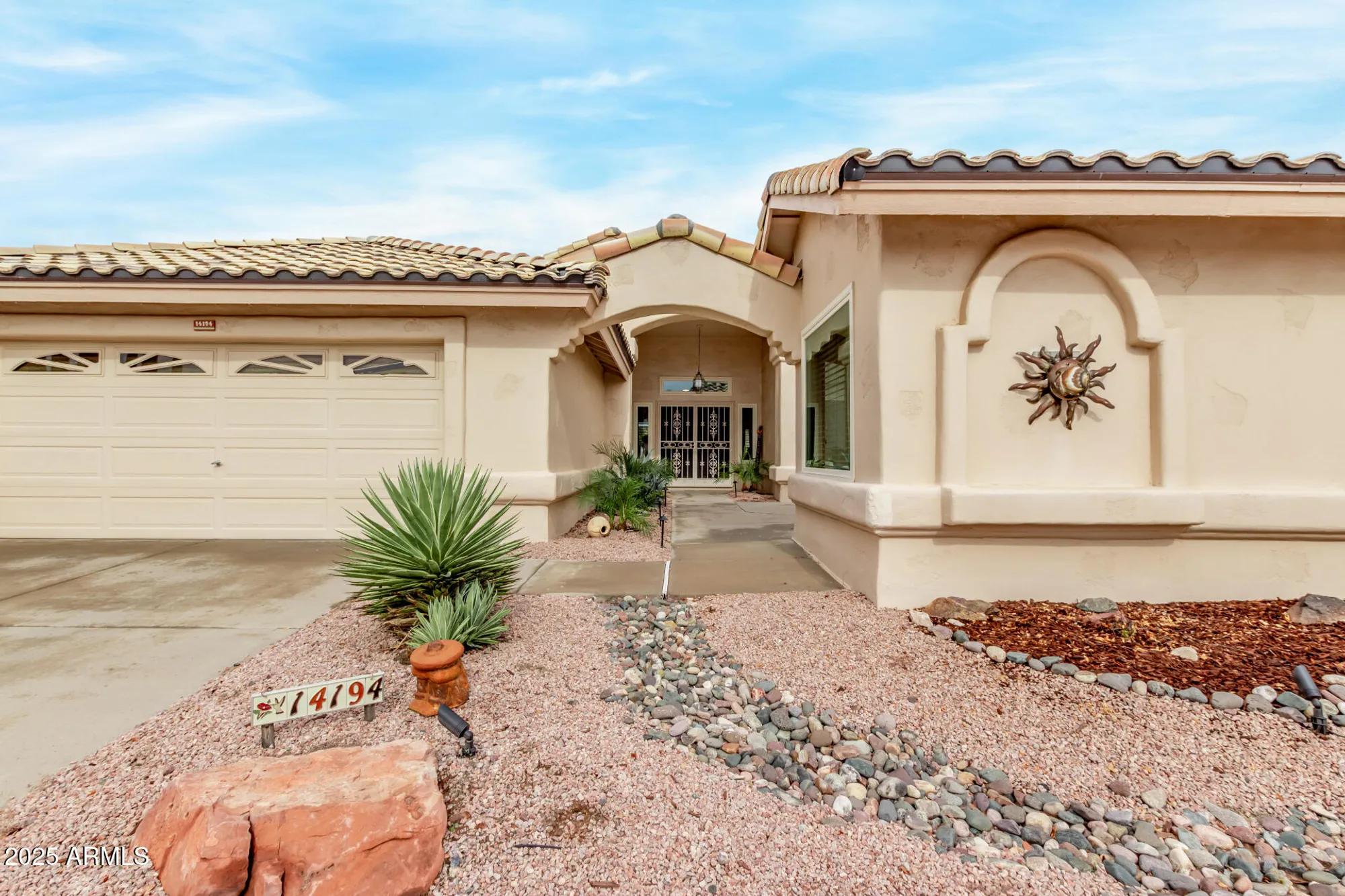 Property Slideshow image 4 of 42 | 14194 w mountain laurel trl, Surprise, AZ, 85374