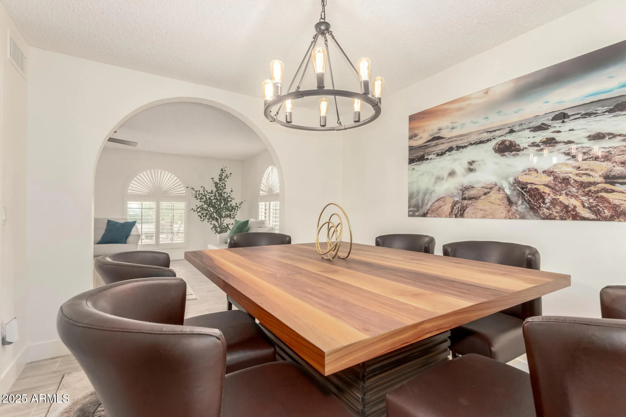 Property Slideshow image 9 of 39 | 13042 s 42nd st, Phoenix, AZ, 85044