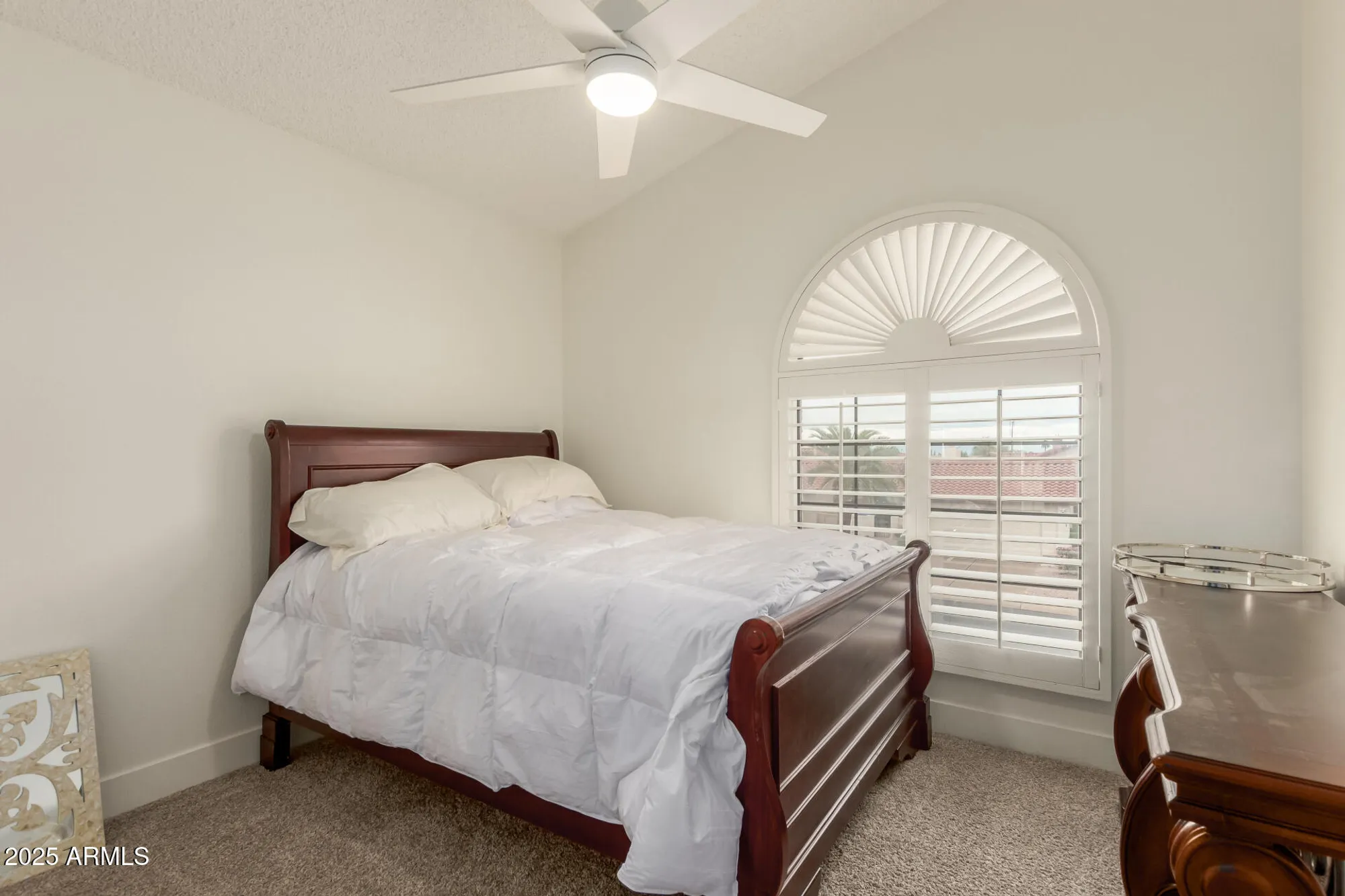 Property Slideshow image 18 of 39 | 13042 s 42nd st, Phoenix, AZ, 85044