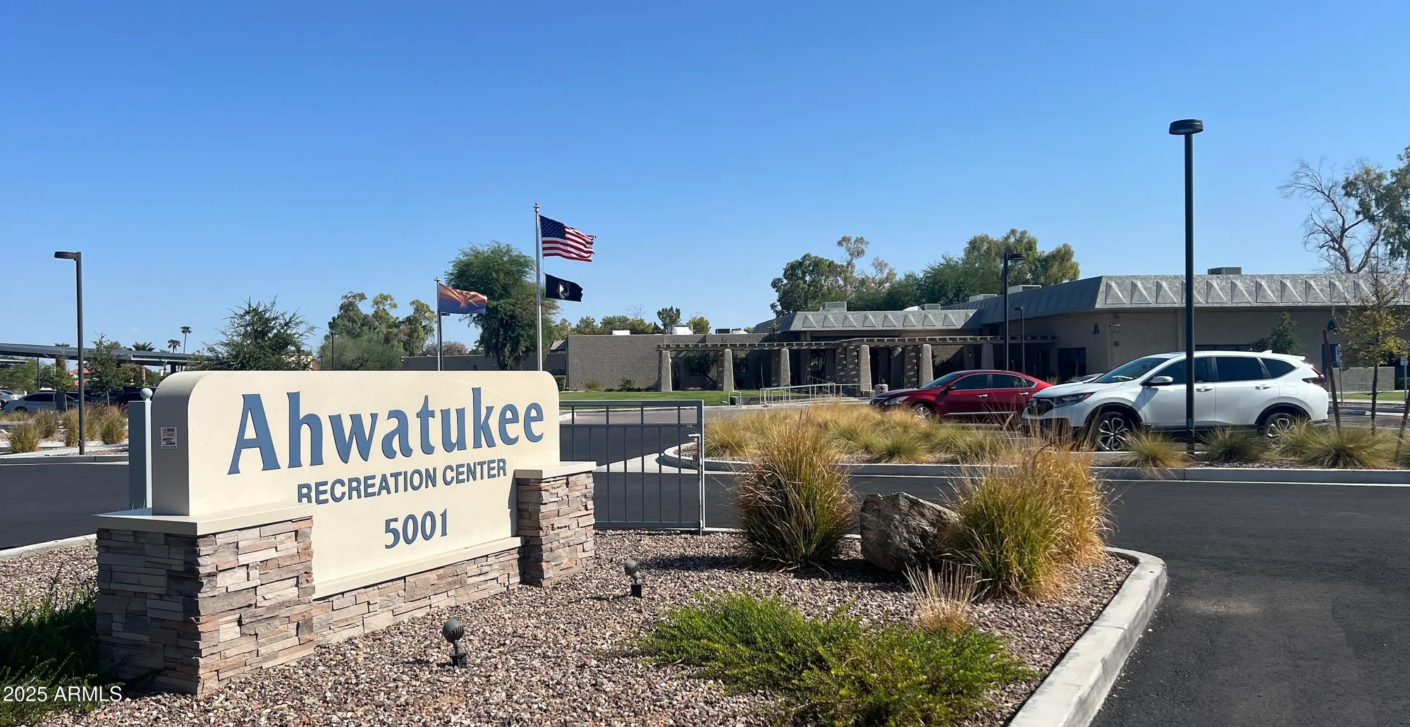 Property Slideshow image 32 of 39 | 13042 s 42nd st, Phoenix, AZ, 85044