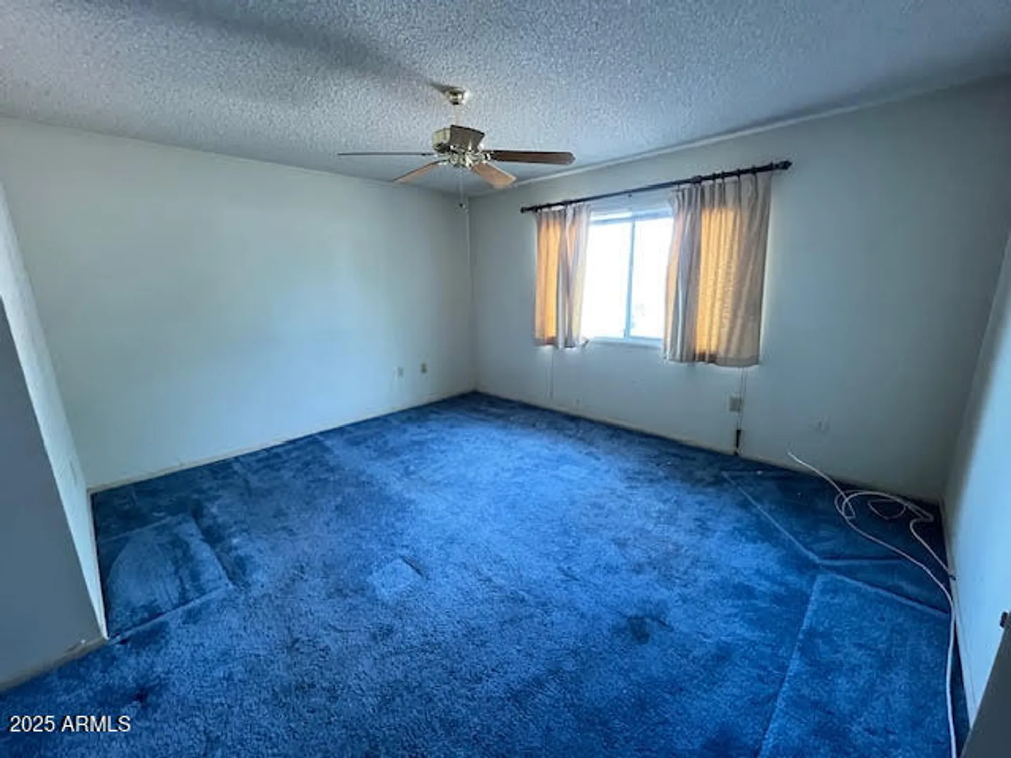 Property Slideshow image 11 of 16 | 9921 w hutton dr, Sun City, AZ, 85351